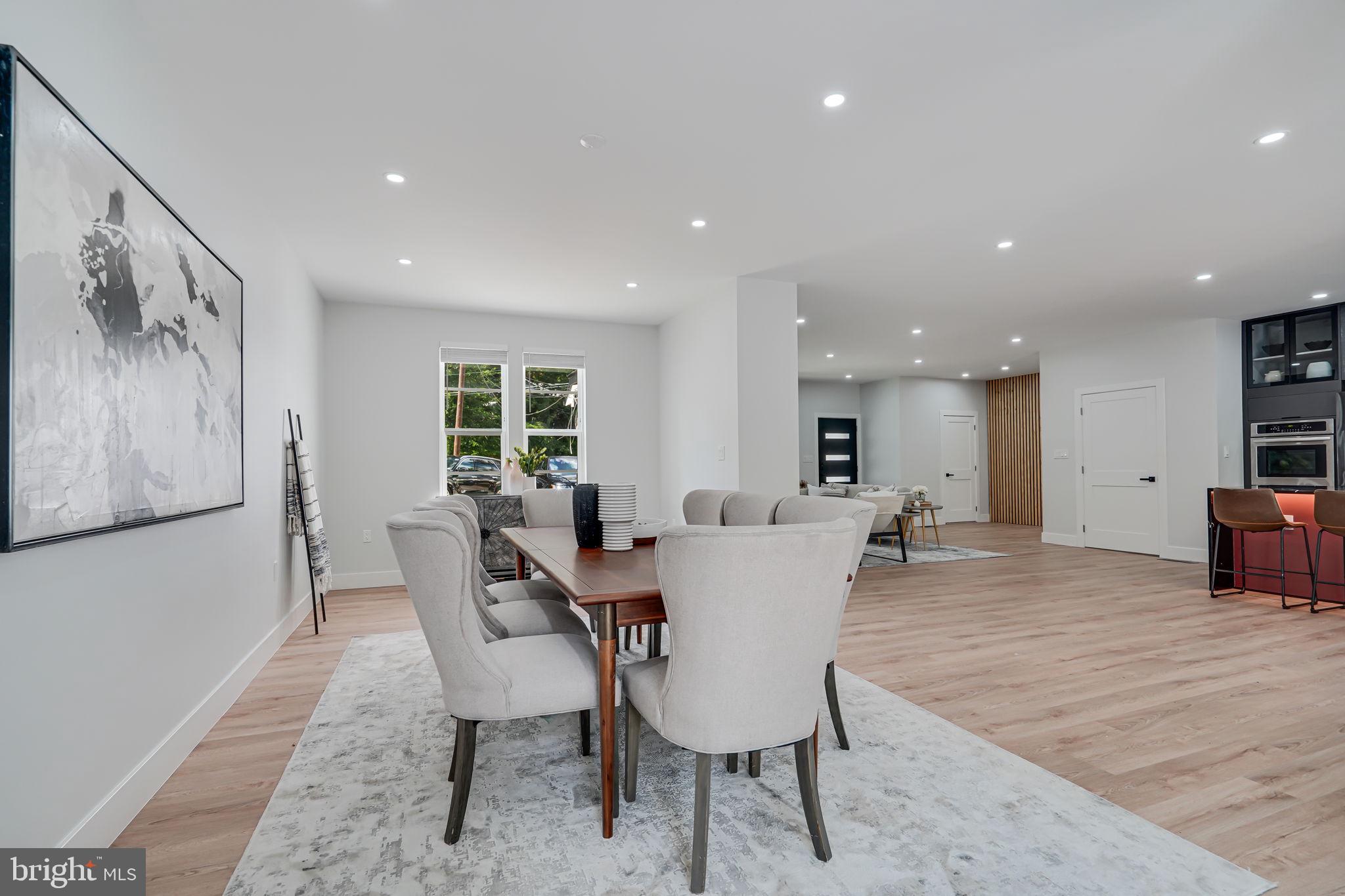 BERKSHIRE OAKWOOD - Residential