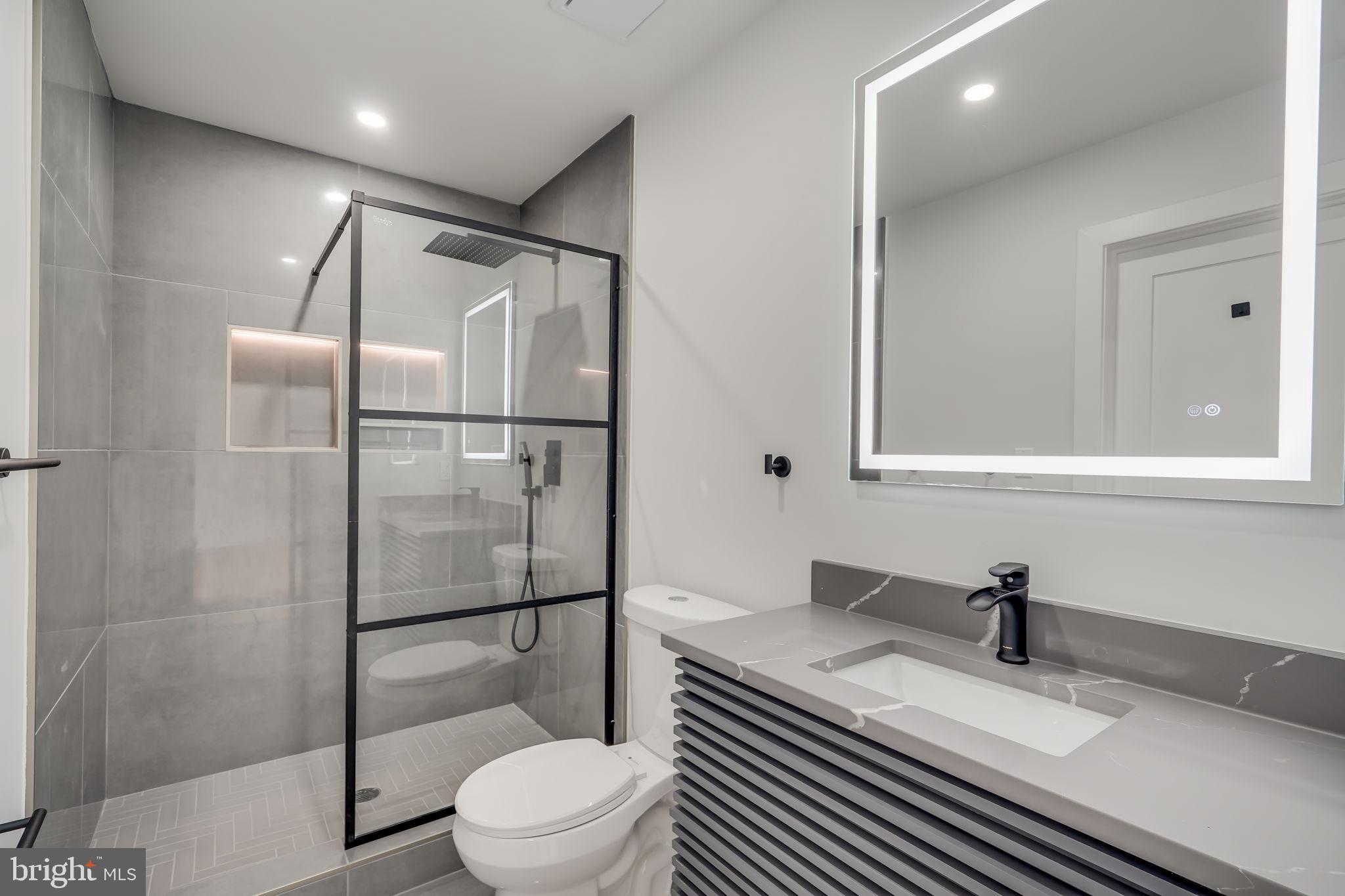 BERKSHIRE OAKWOOD - Residential