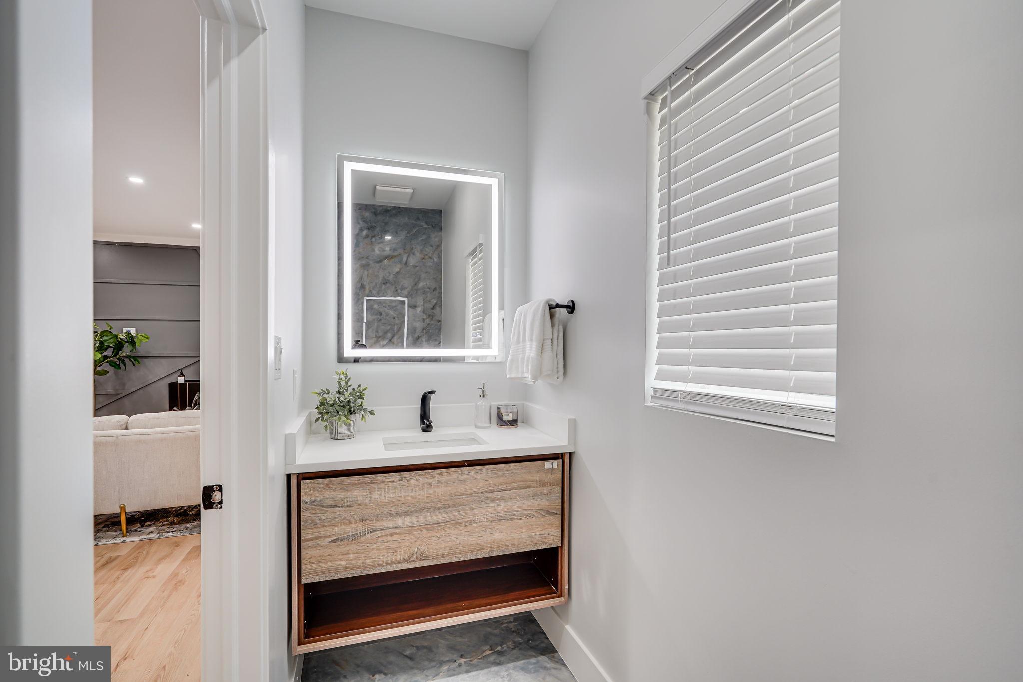 BERKSHIRE OAKWOOD - Residential