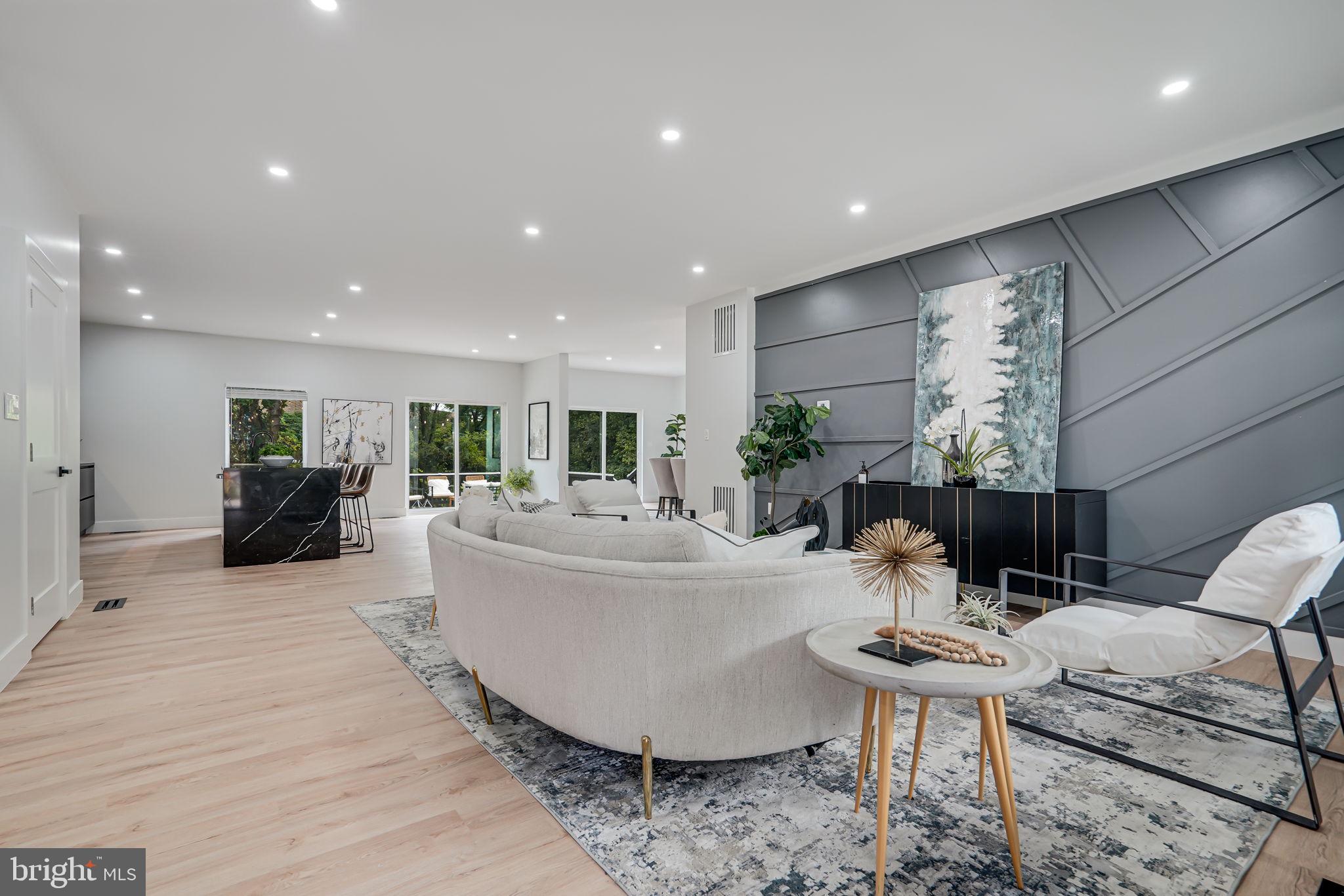 BERKSHIRE OAKWOOD - Residential