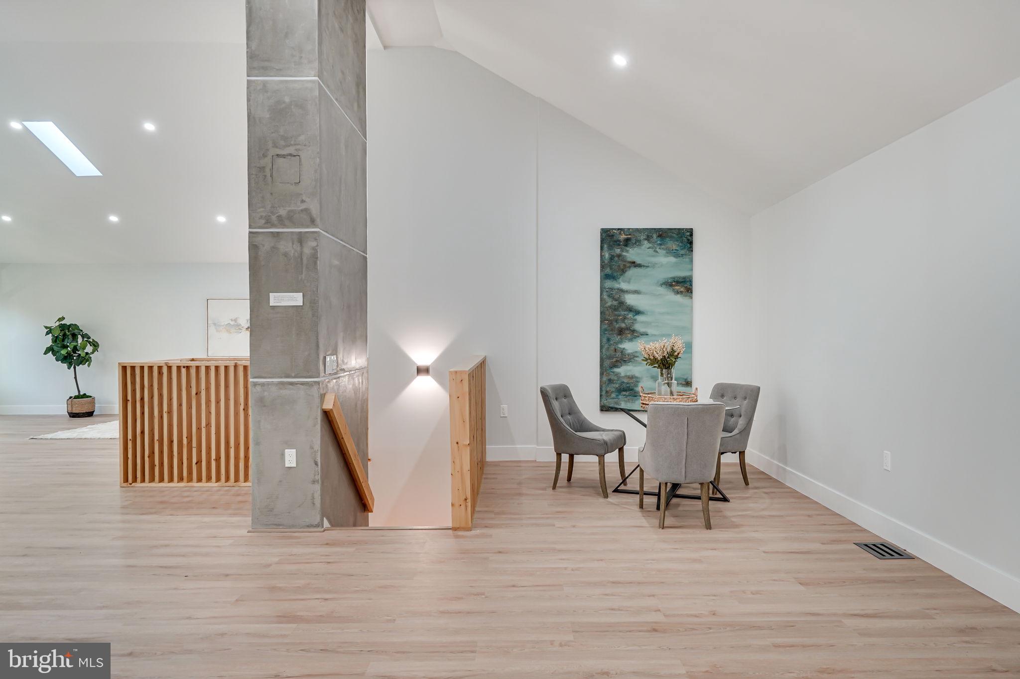 BERKSHIRE OAKWOOD - Residential