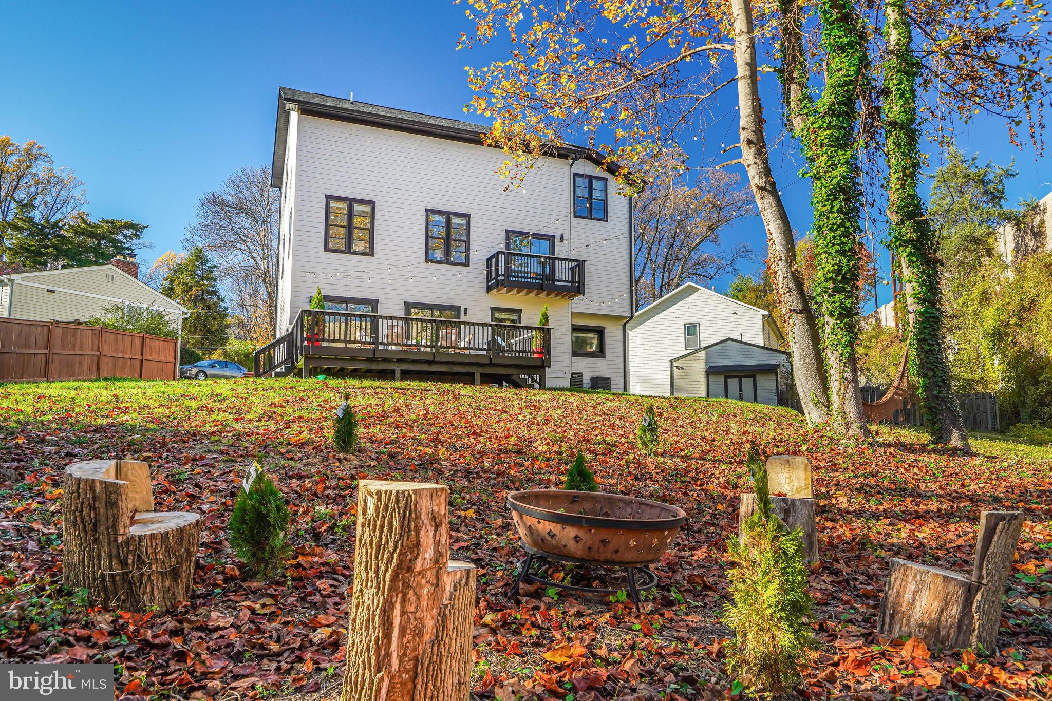 BERKSHIRE OAKWOOD - Residential