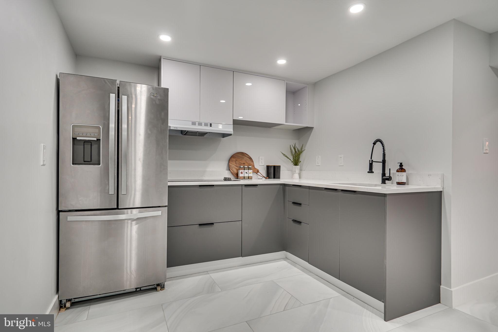 BERKSHIRE OAKWOOD - Residential