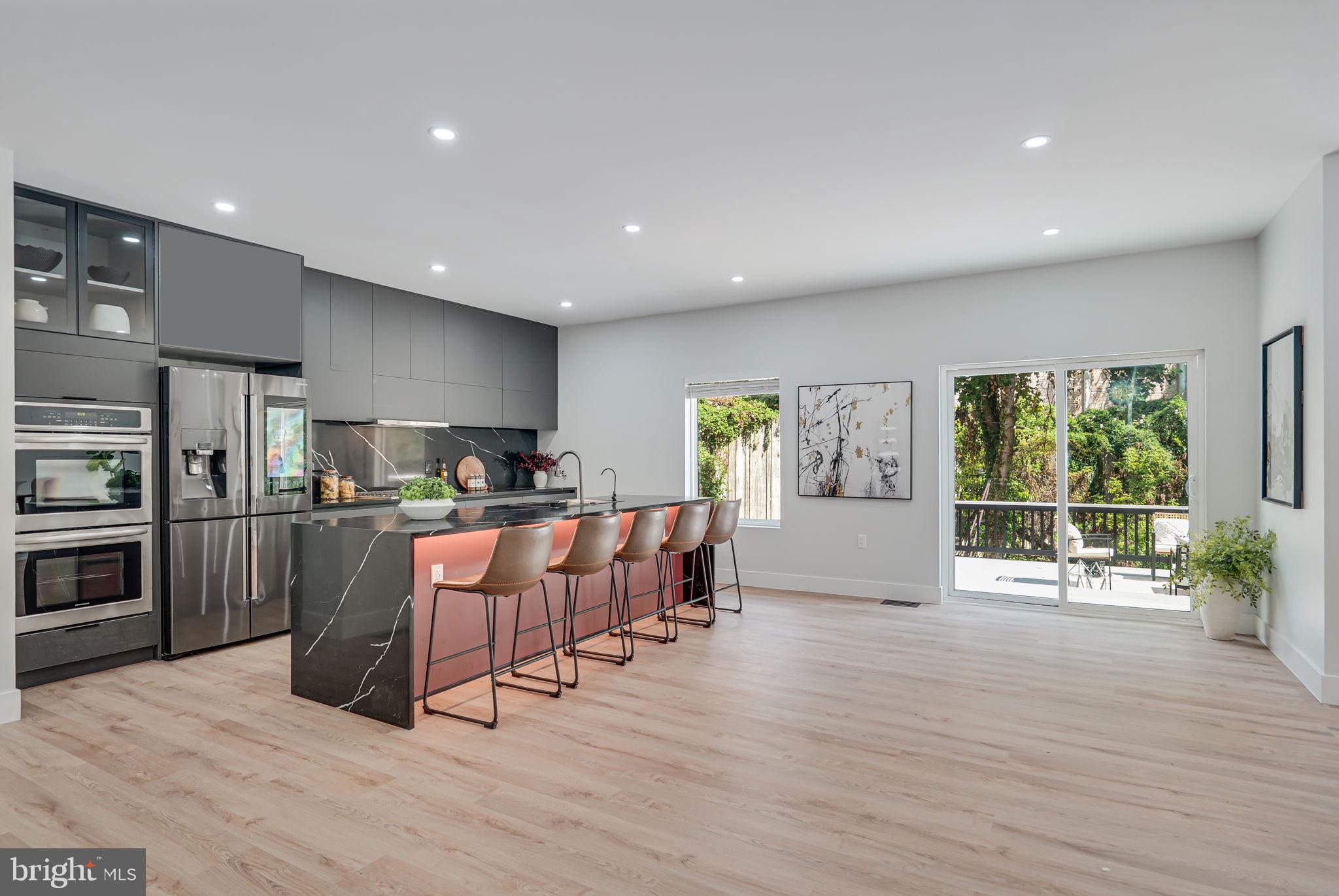 BERKSHIRE OAKWOOD - Residential