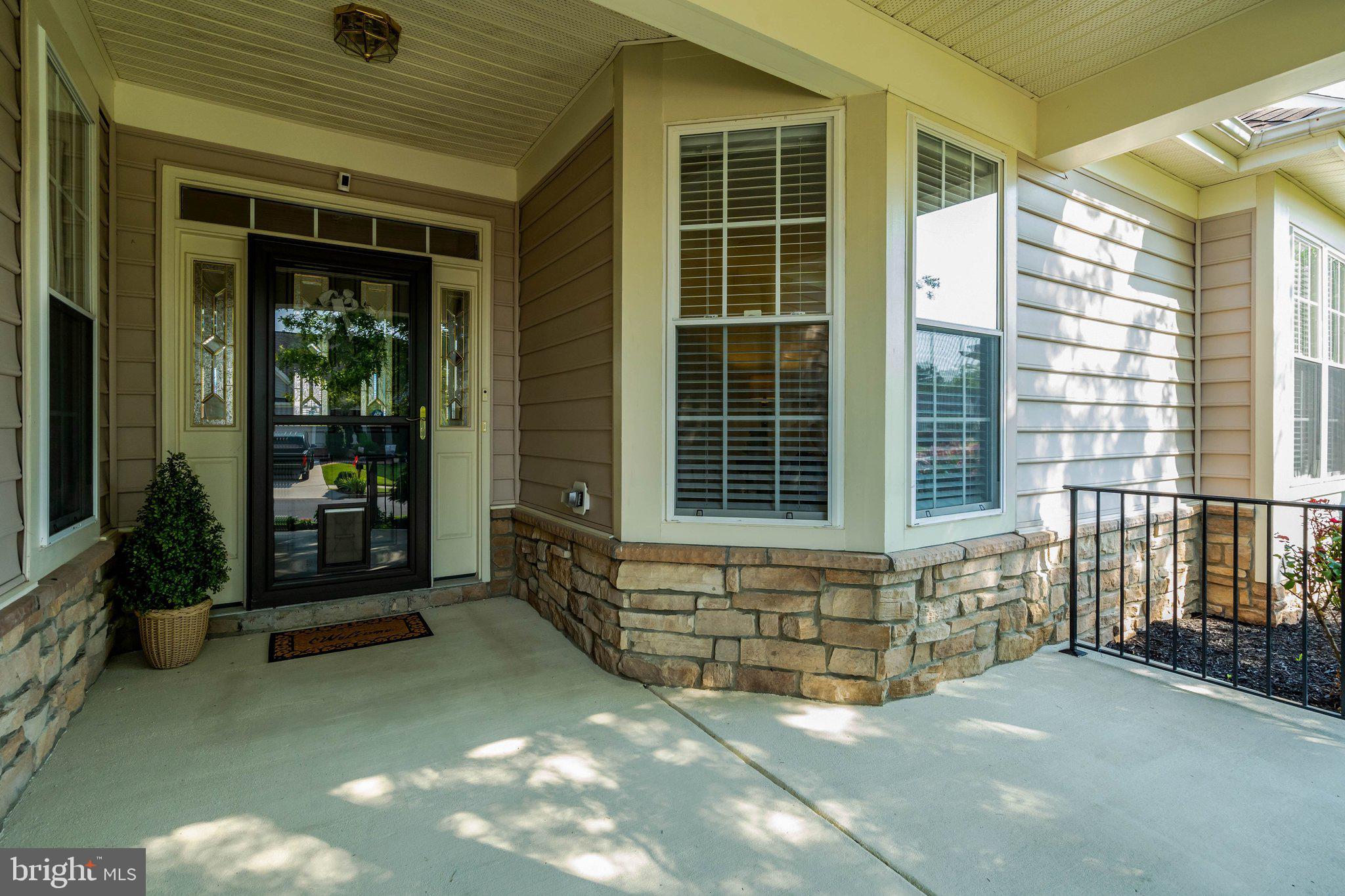 6128 BETON COURT