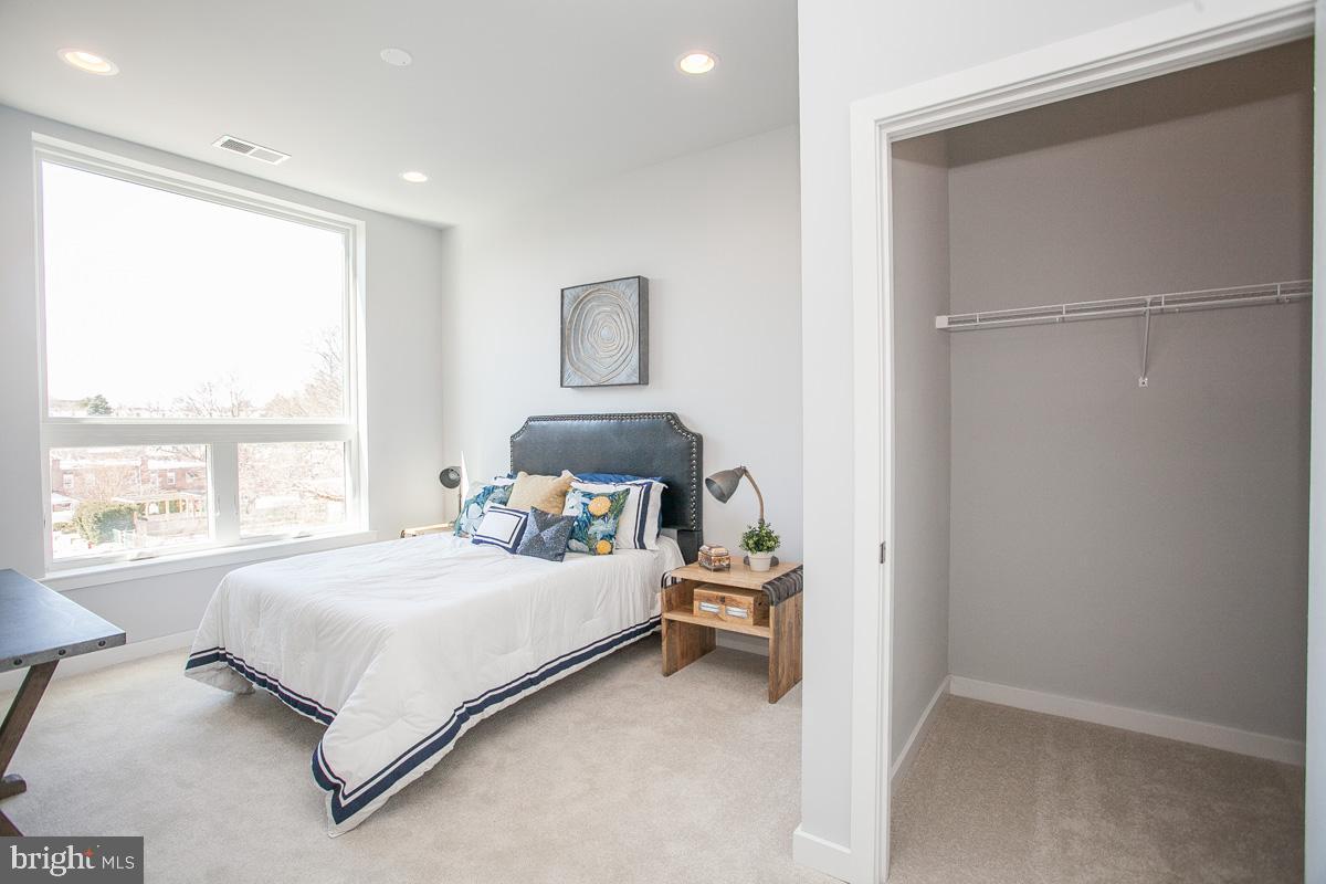 MANAYUNK - Residential Lease