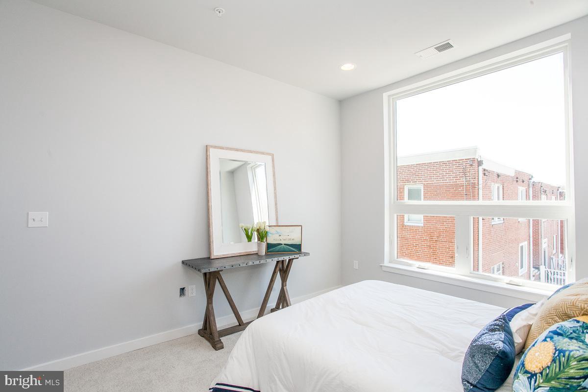 MANAYUNK - Residential Lease