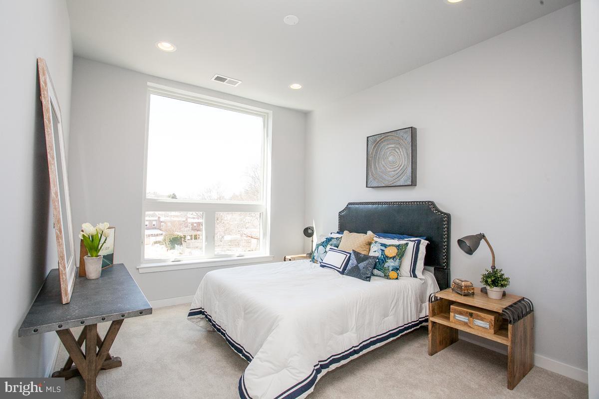 MANAYUNK - Residential Lease