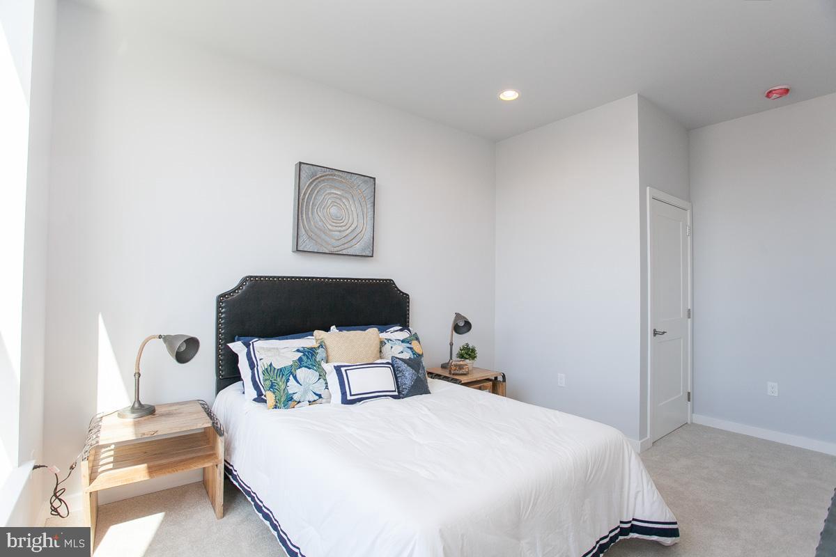 MANAYUNK - Residential Lease