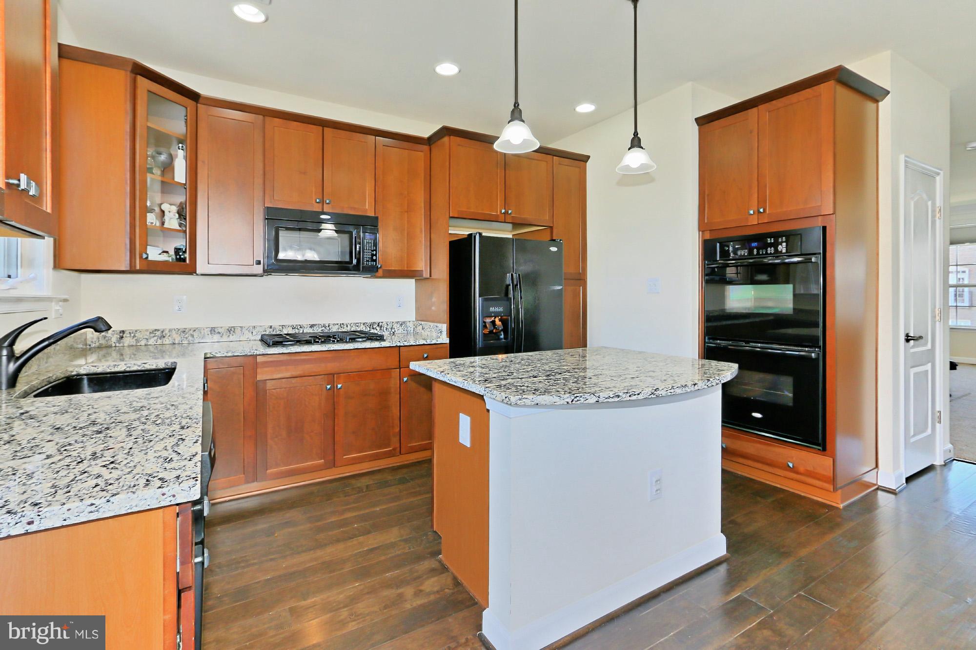 GOOSE CREEK VILLAGE NORTH - Residential