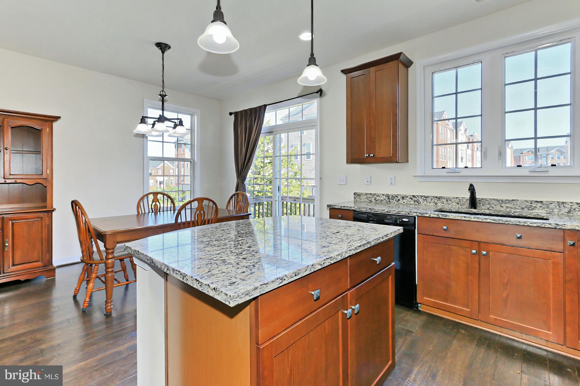 GOOSE CREEK VILLAGE NORTH - Residential