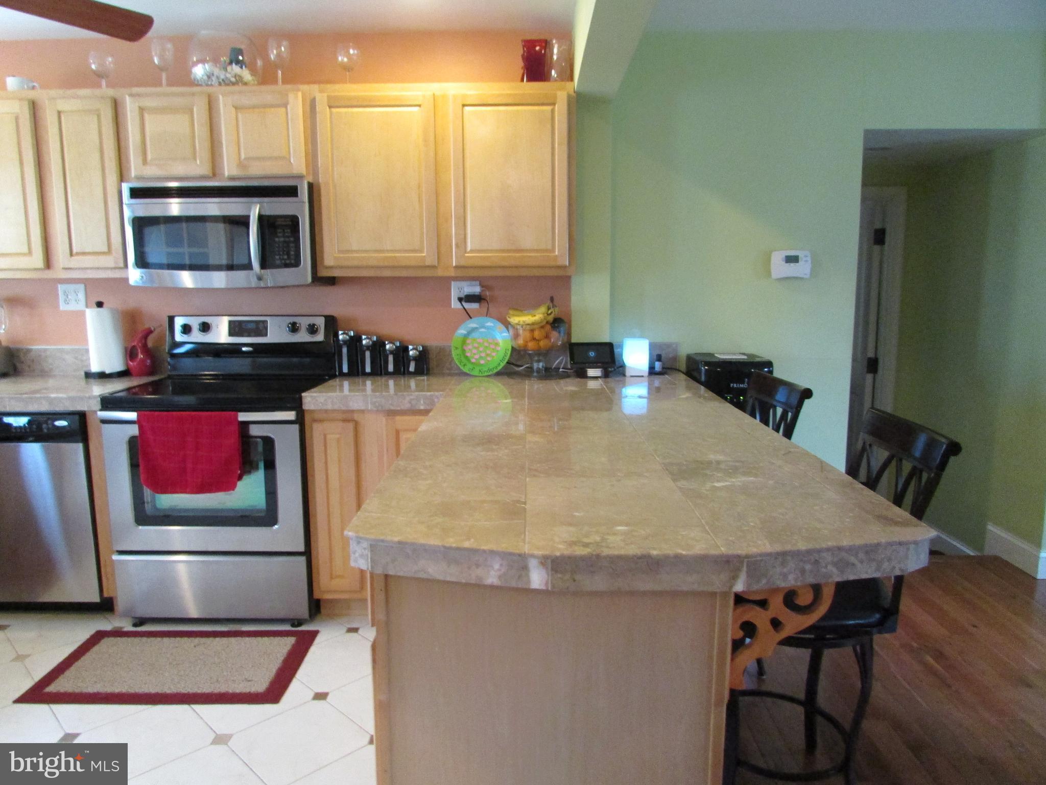 SUNNYSIDE/VASQUEZ - Residential Lease
