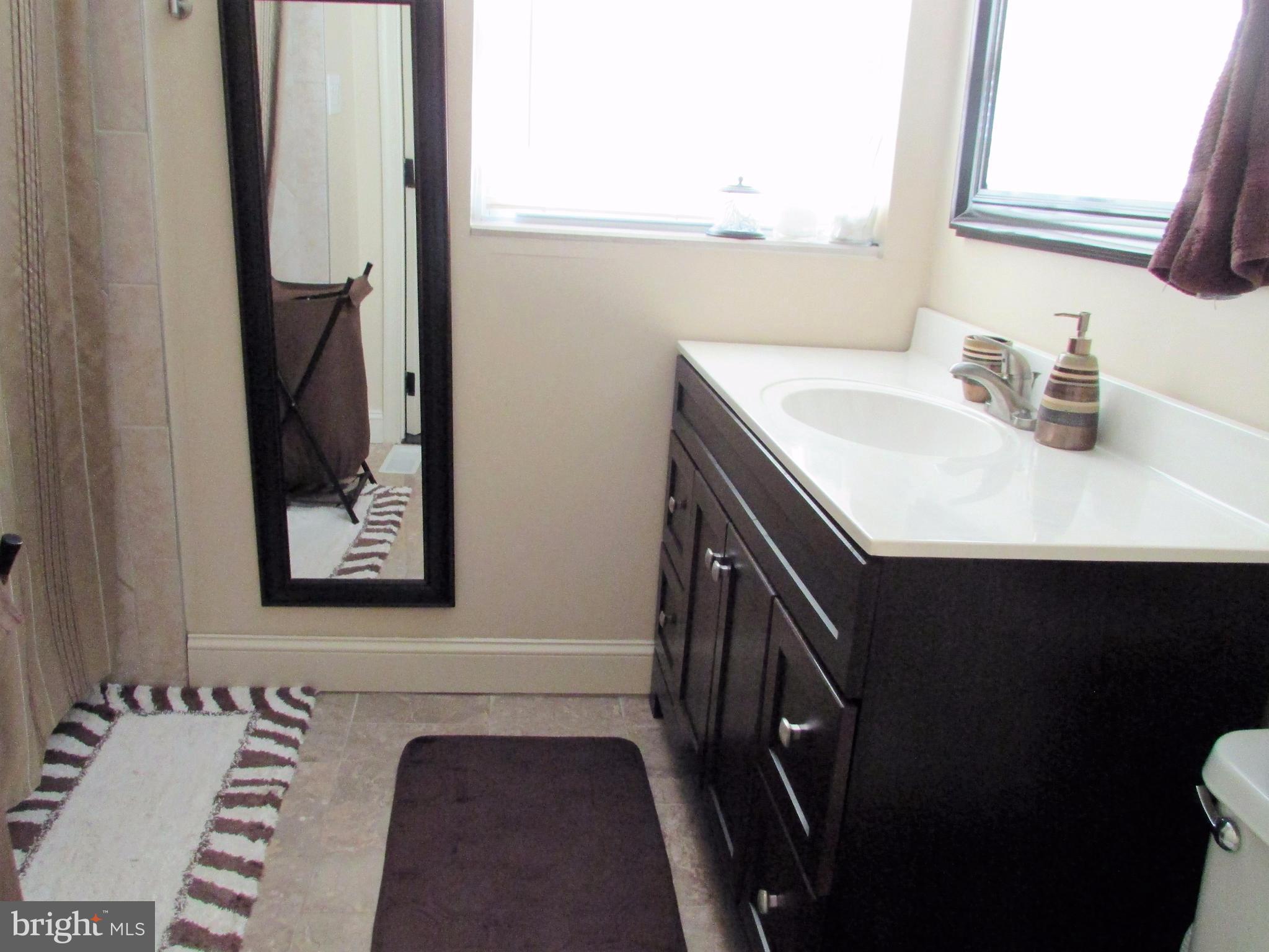 SUNNYSIDE/VASQUEZ - Residential Lease