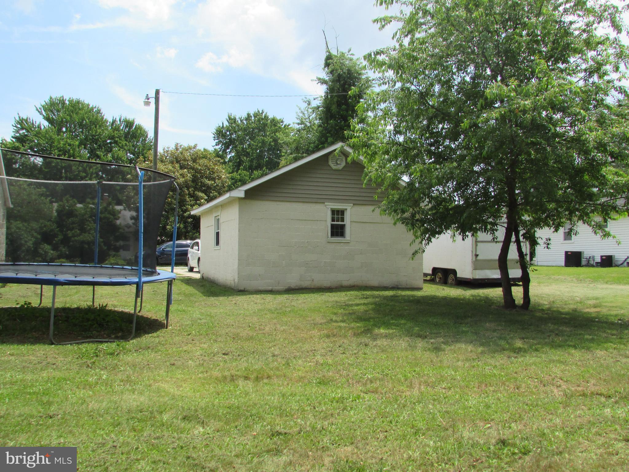 SUNNYSIDE/VASQUEZ - Residential Lease