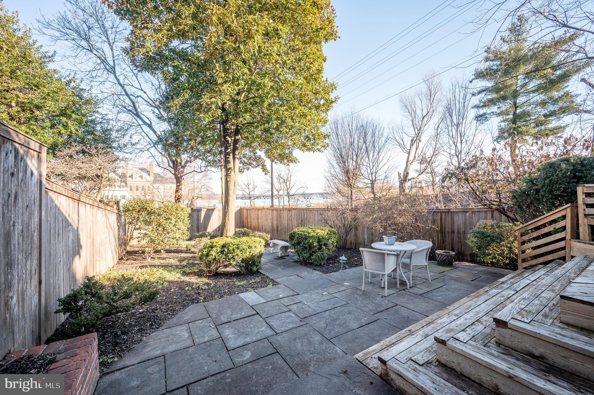 OLD TOWN - Residential