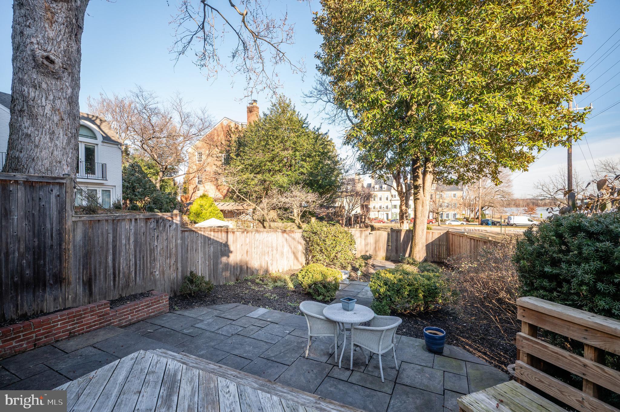 OLD TOWN - Residential