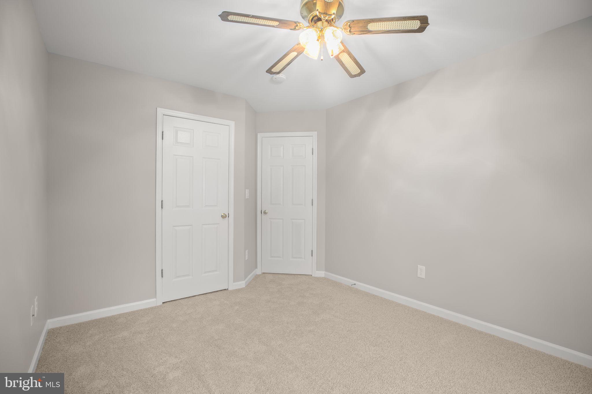 RIVER BEND - Residential