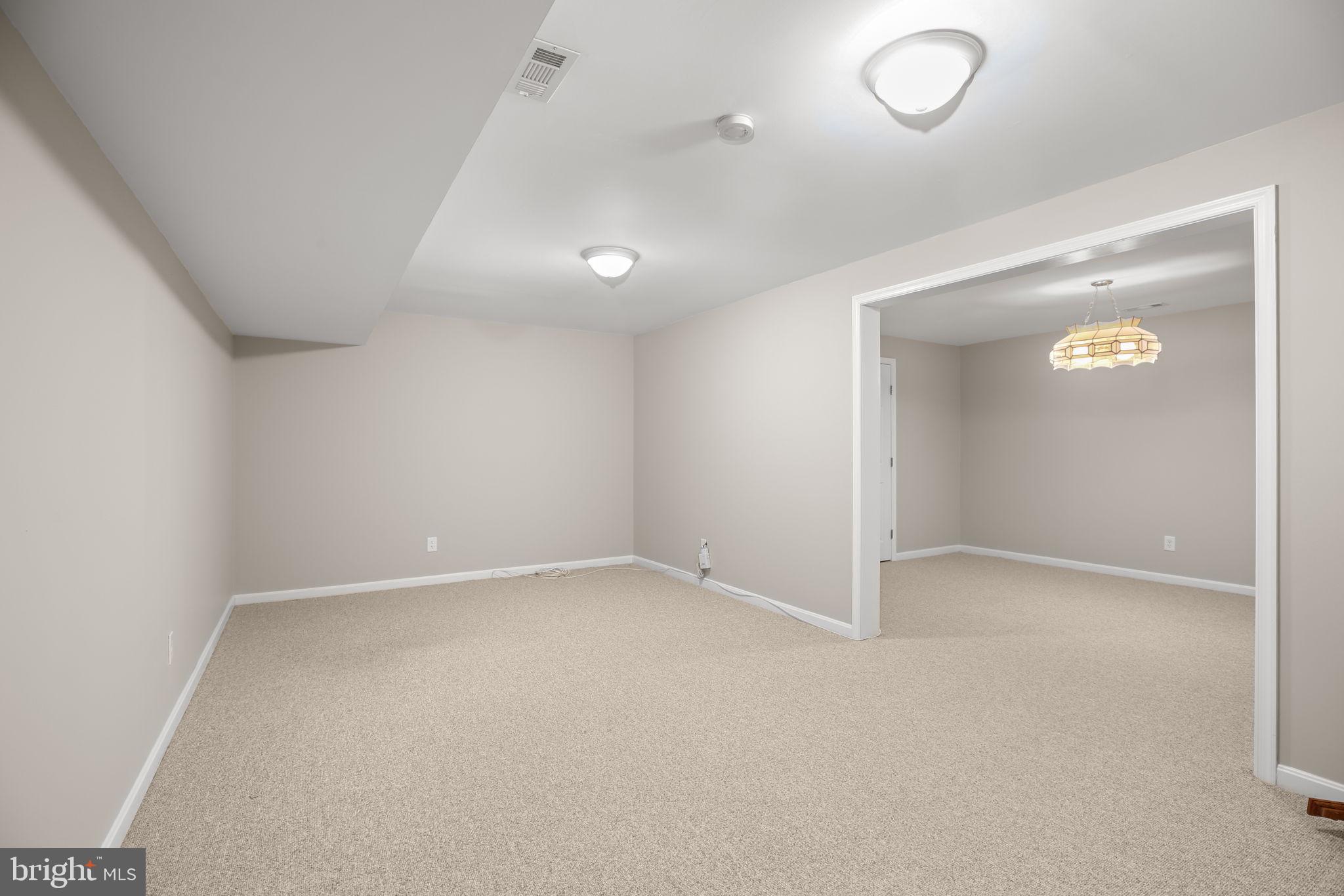 RIVER BEND - Residential