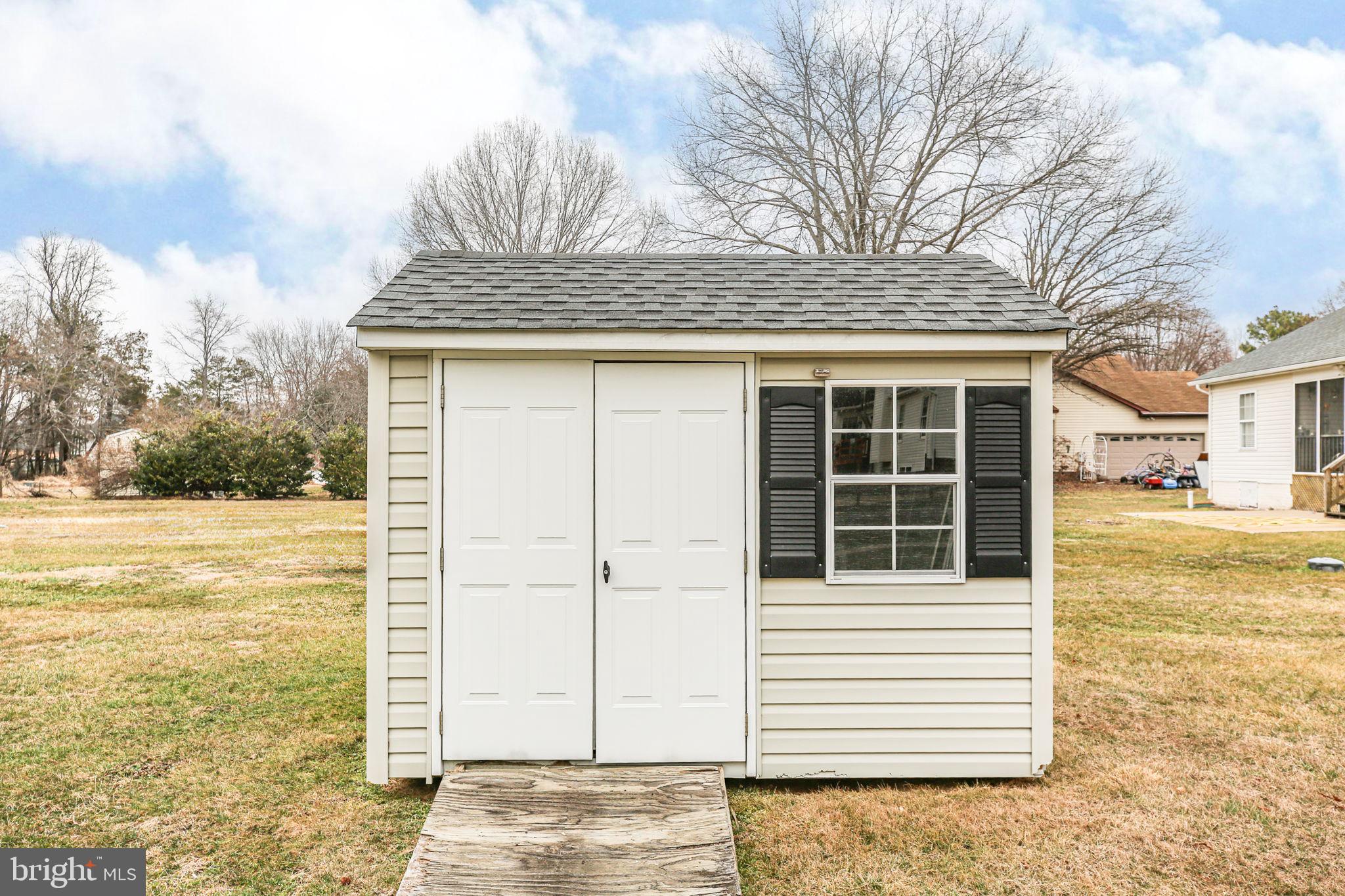 RIVER BEND - Residential