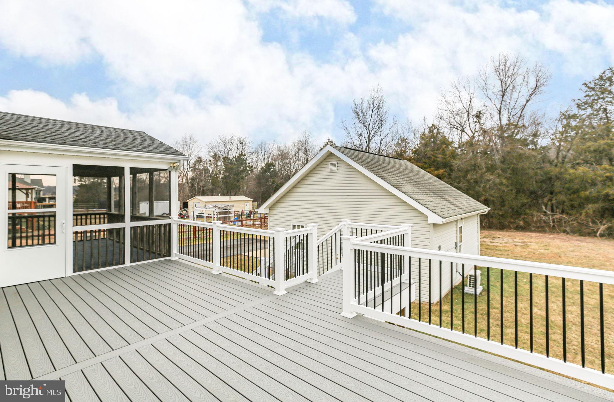 RIVER BEND - Residential