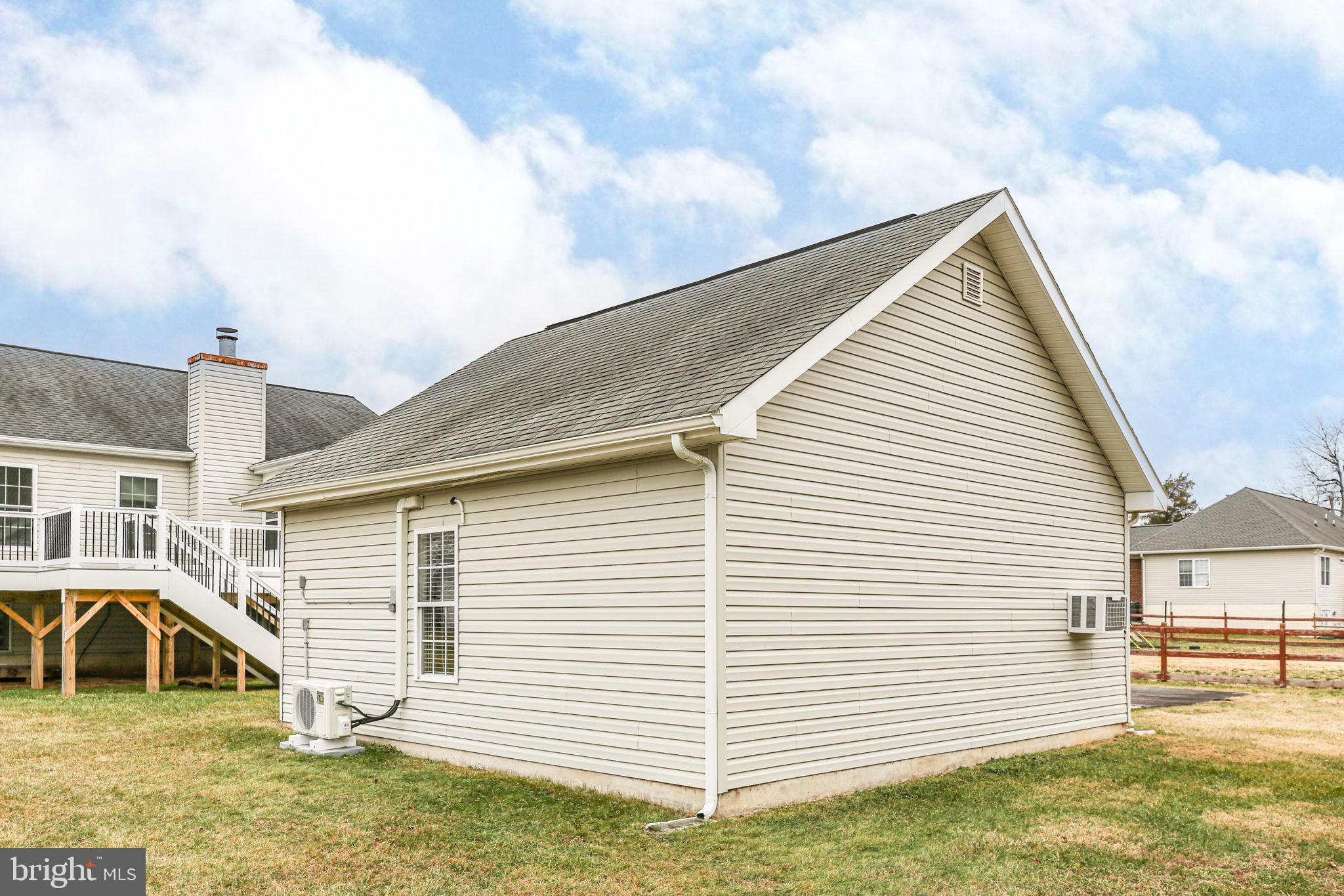 RIVER BEND - Residential