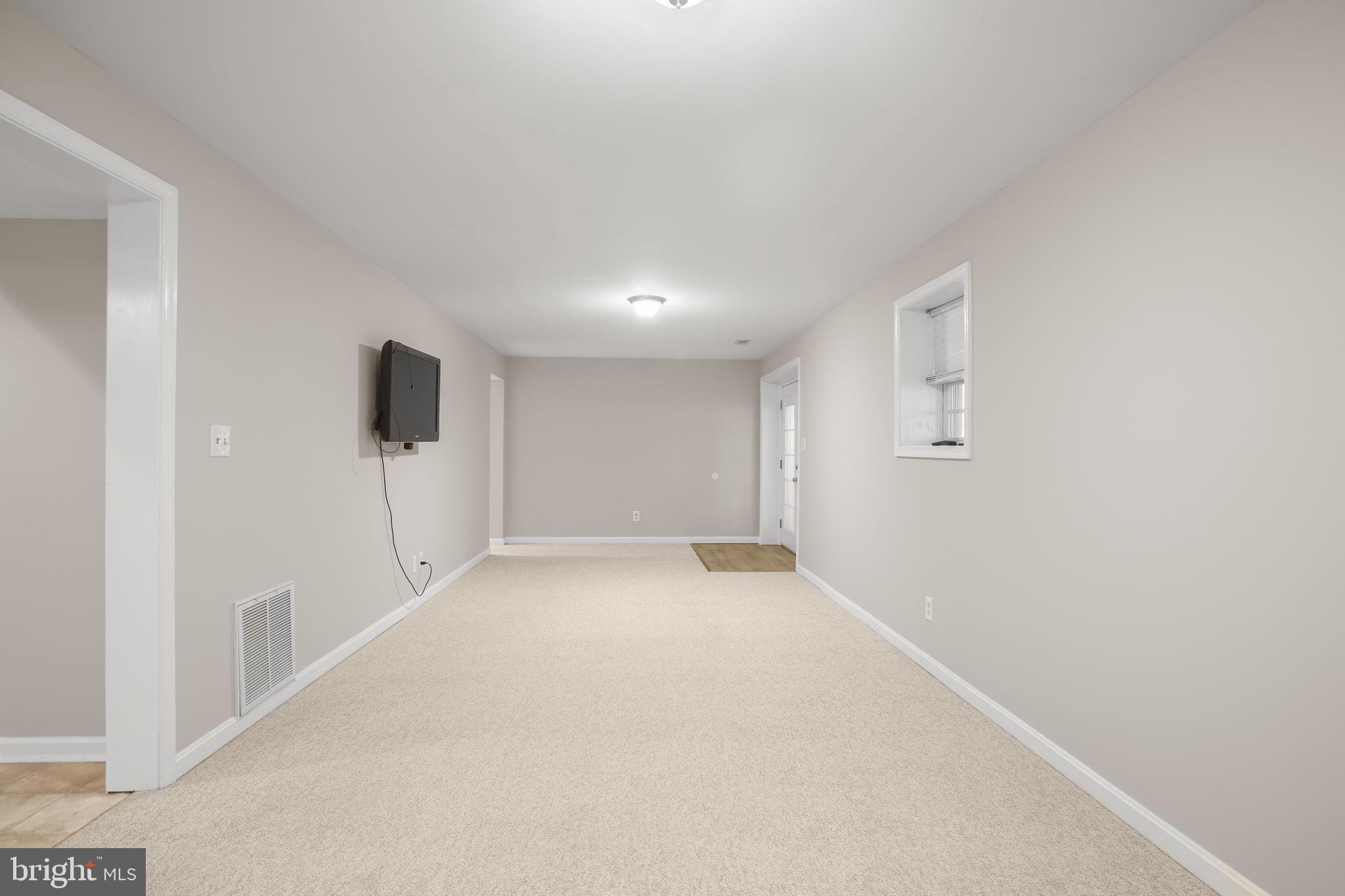 RIVER BEND - Residential