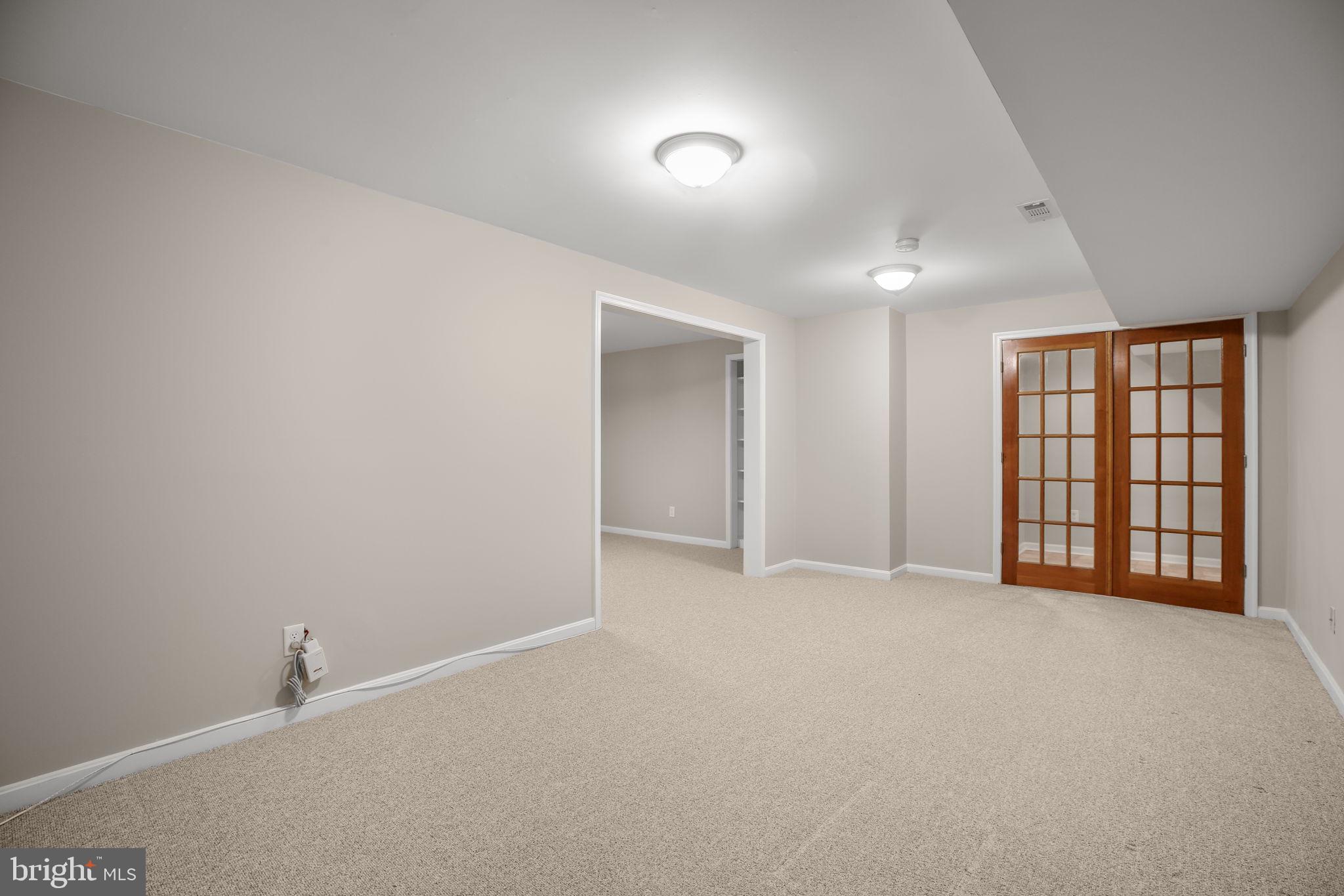 RIVER BEND - Residential