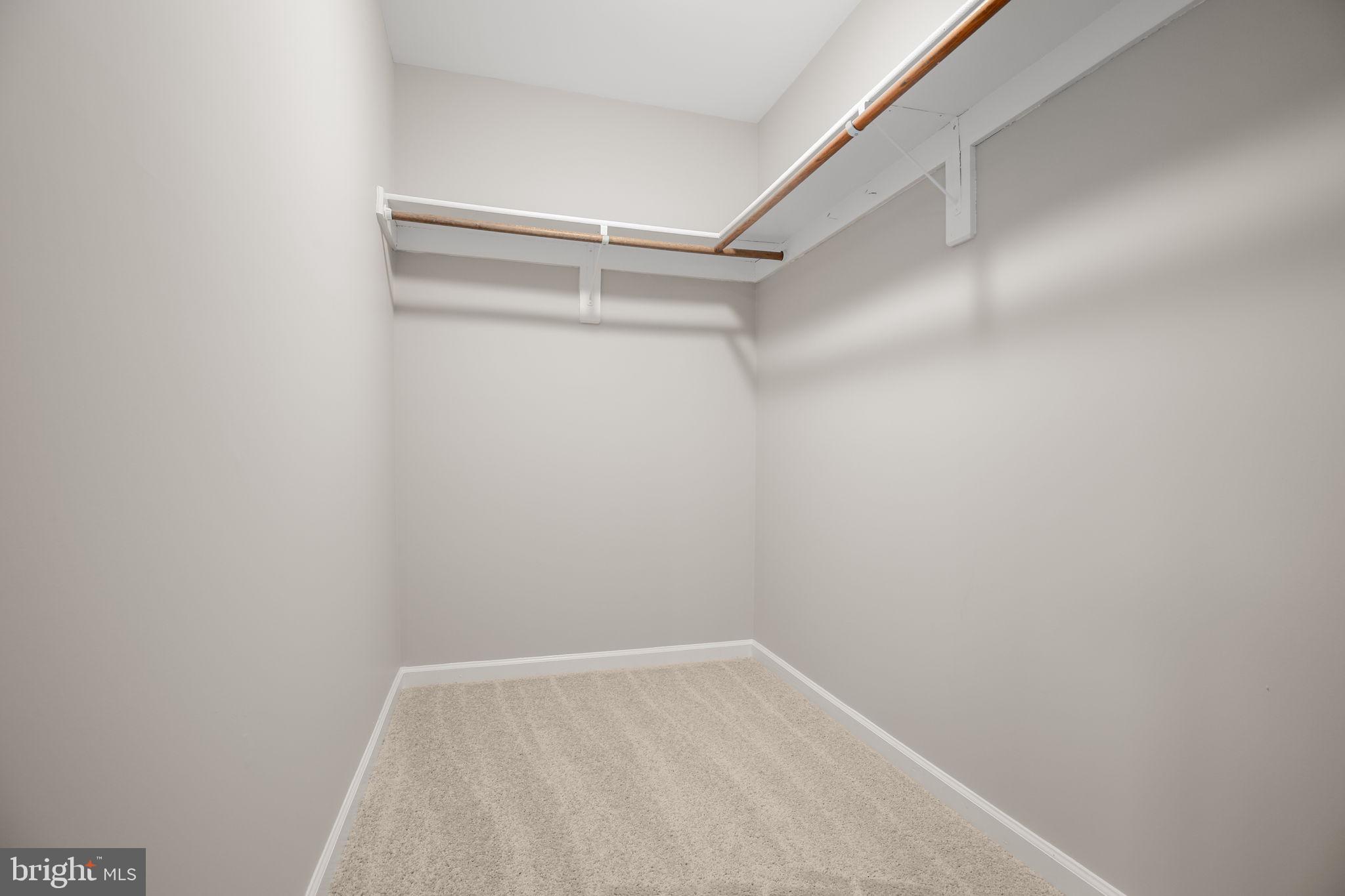 RIVER BEND - Residential