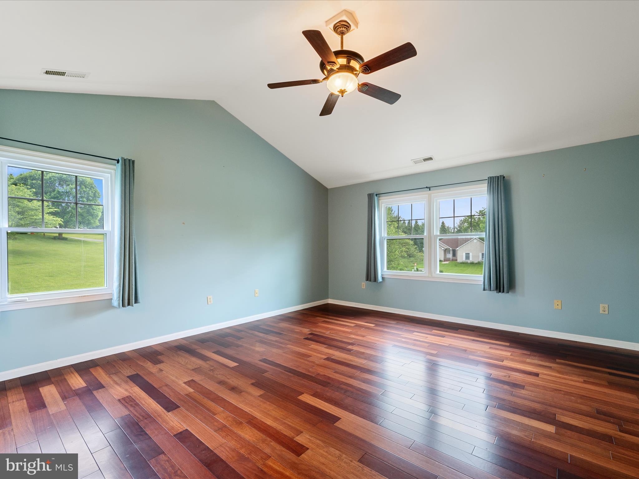 GLENDALE ESTATES - Residential