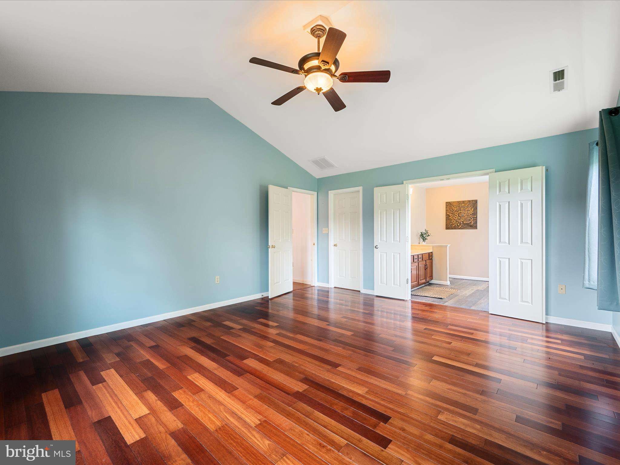 GLENDALE ESTATES - Residential