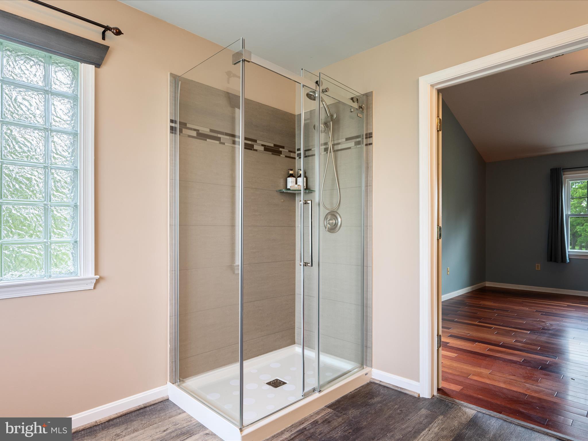 GLENDALE ESTATES - Residential