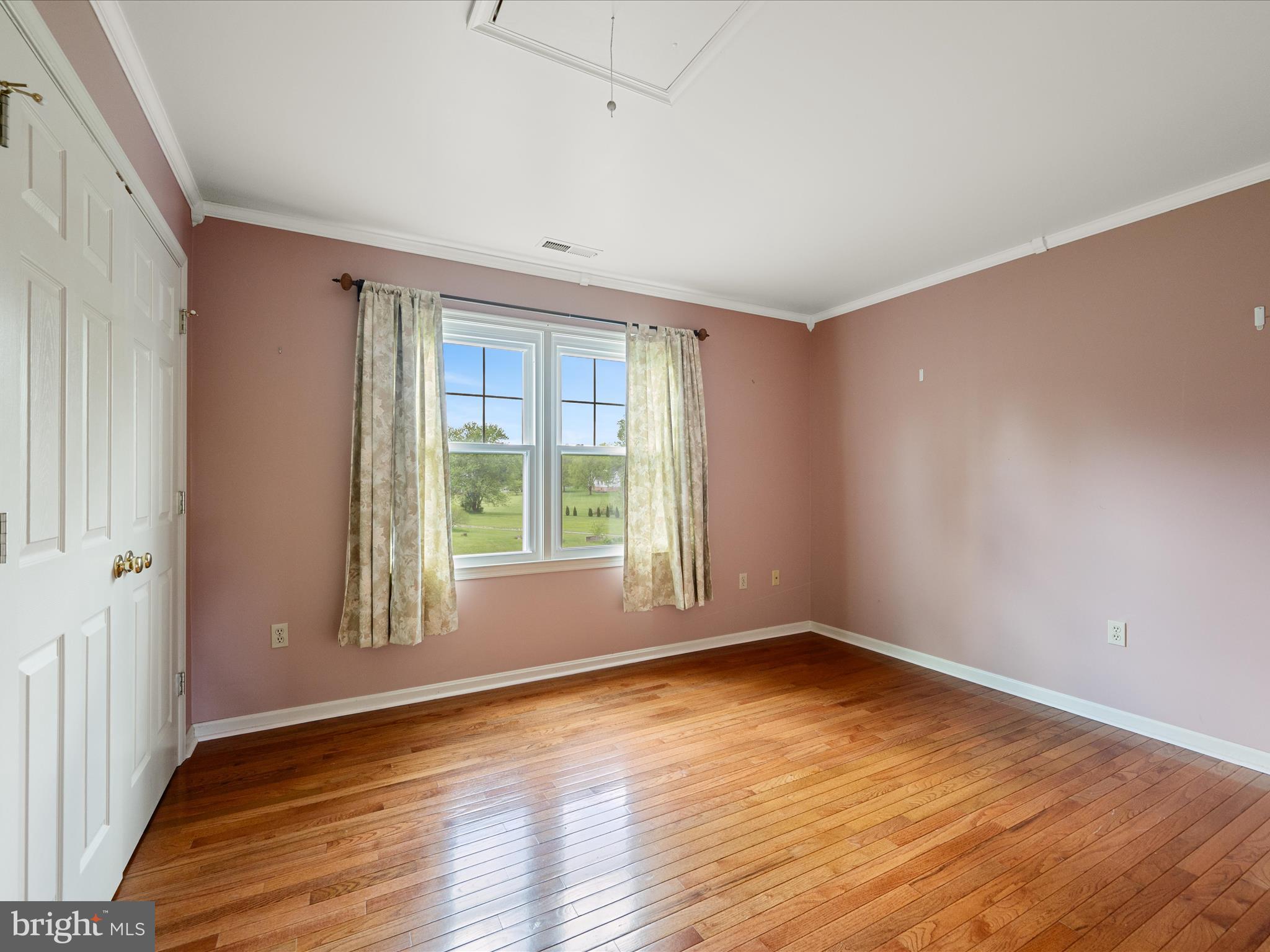 GLENDALE ESTATES - Residential