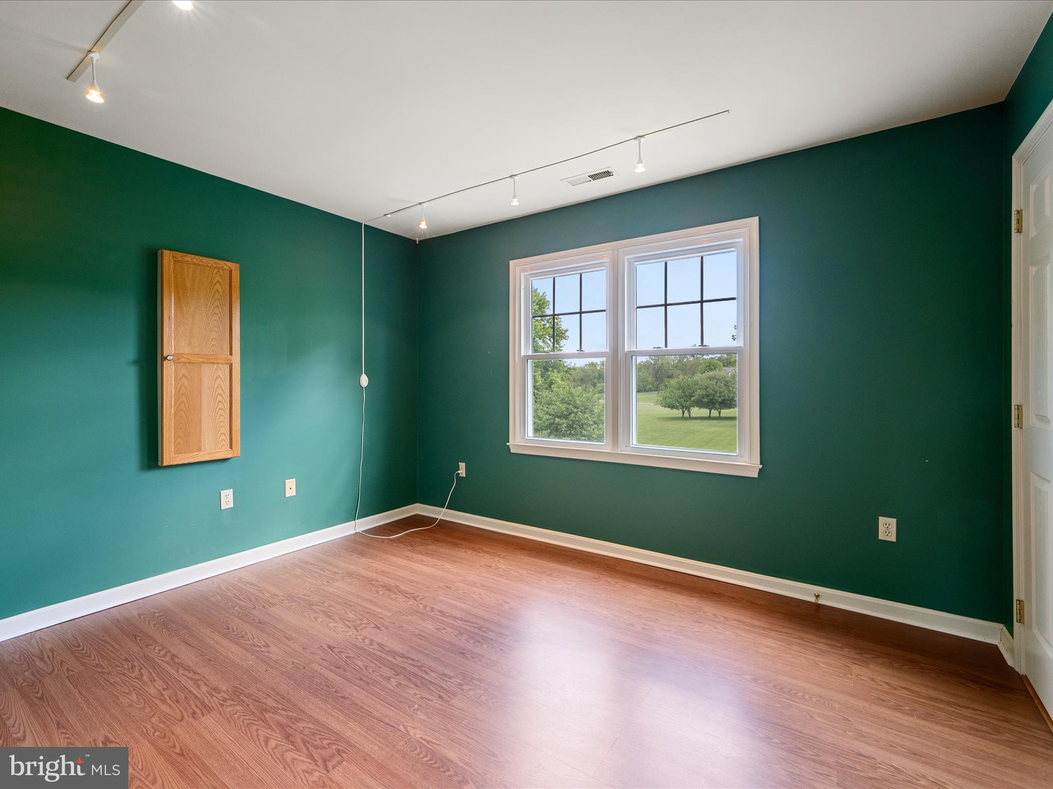 GLENDALE ESTATES - Residential