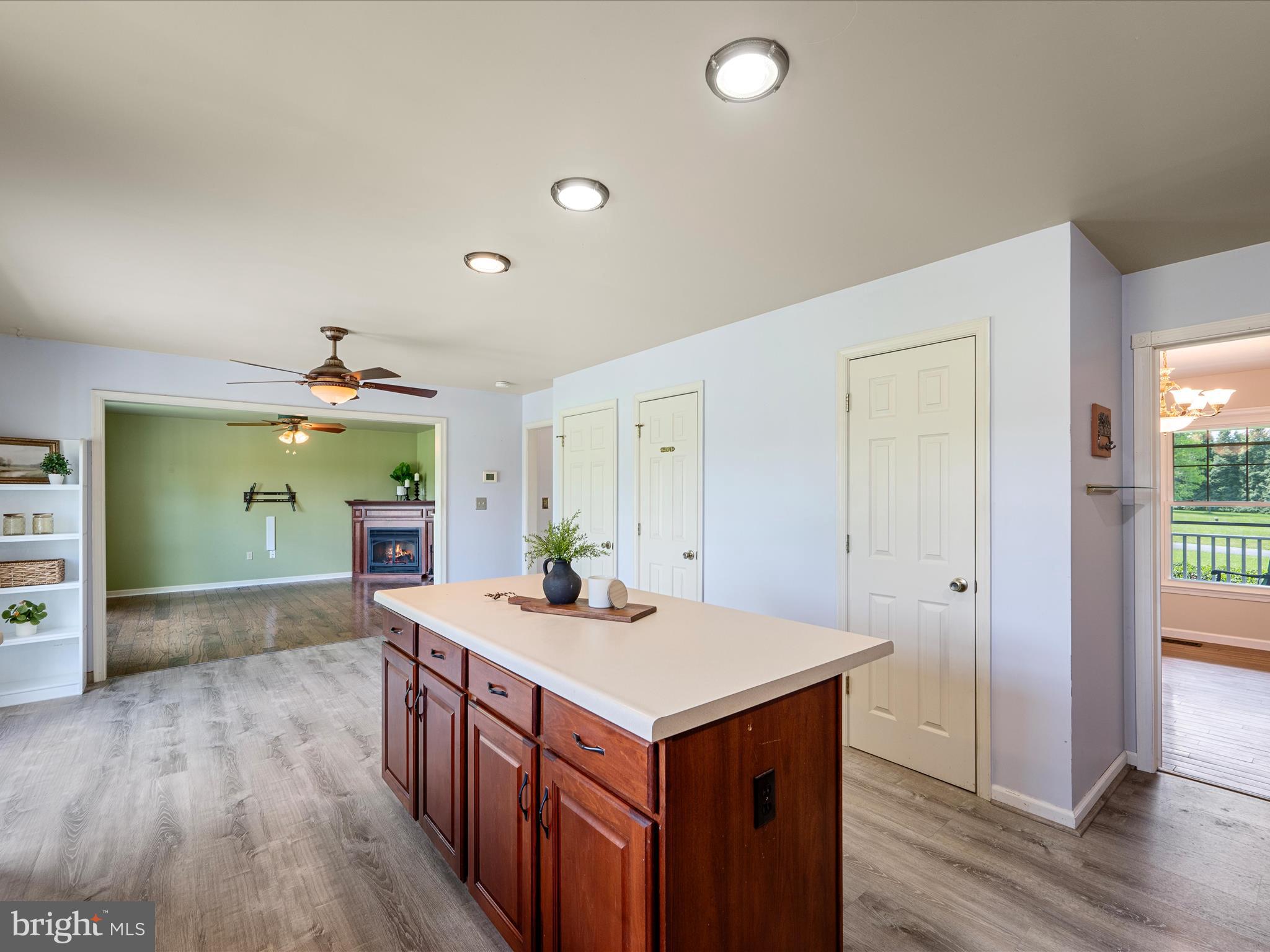 GLENDALE ESTATES - Residential