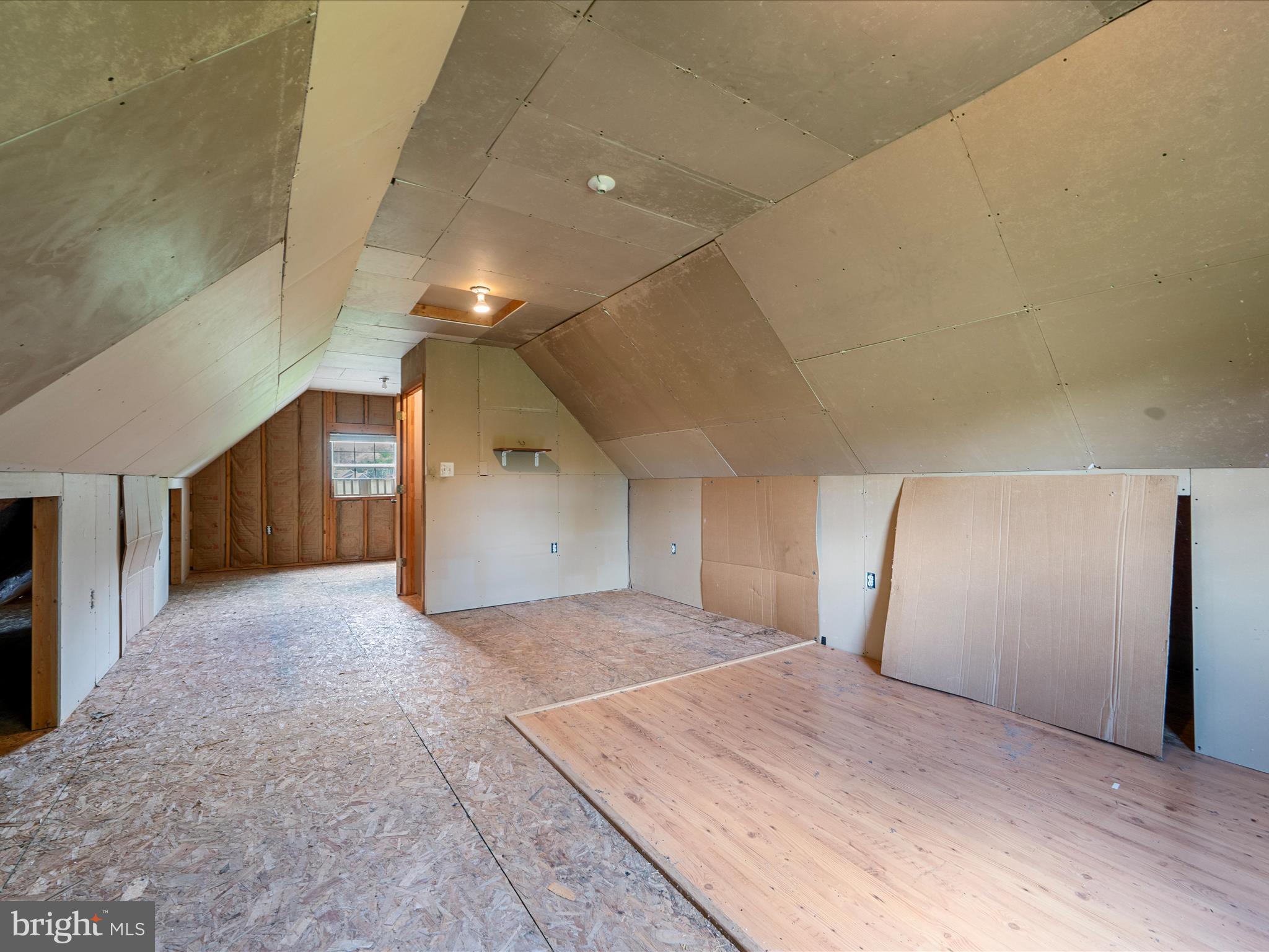 GLENDALE ESTATES - Residential