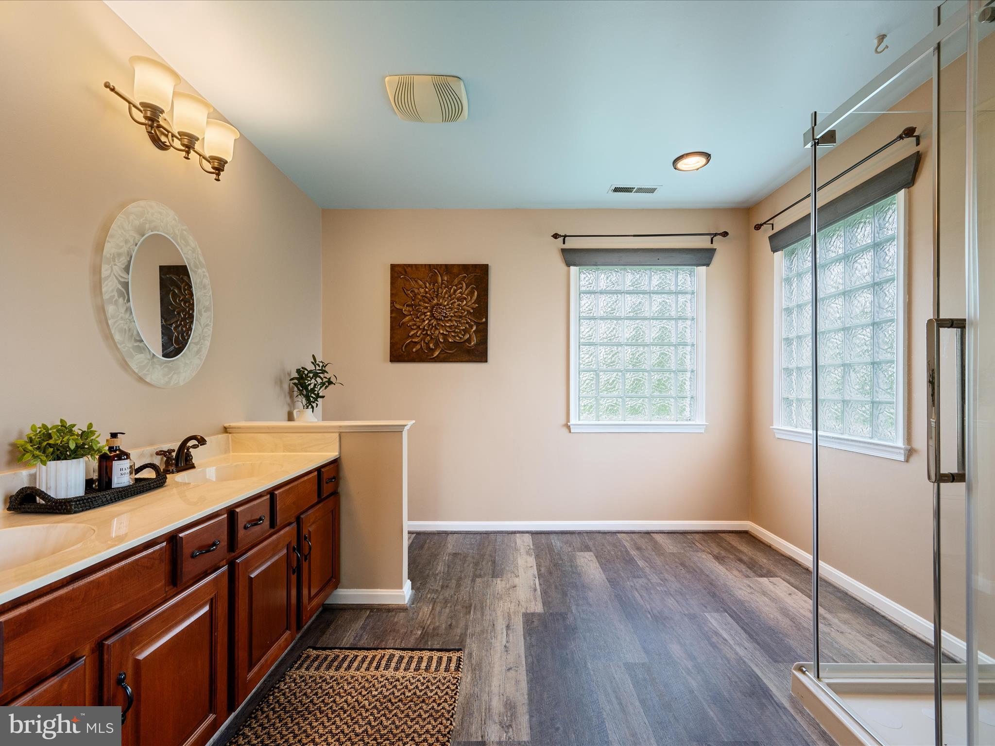 GLENDALE ESTATES - Residential