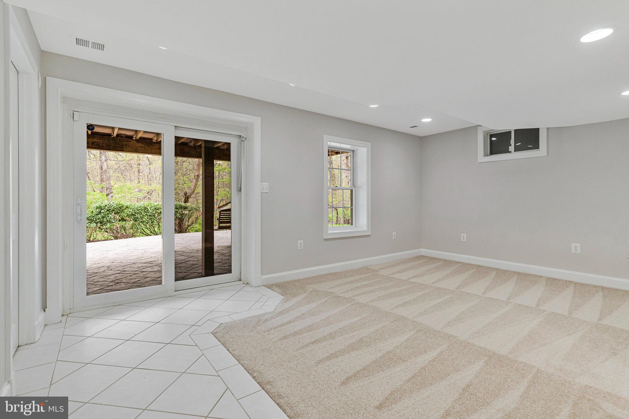 LEIGH MILL MEADOWS - Residential