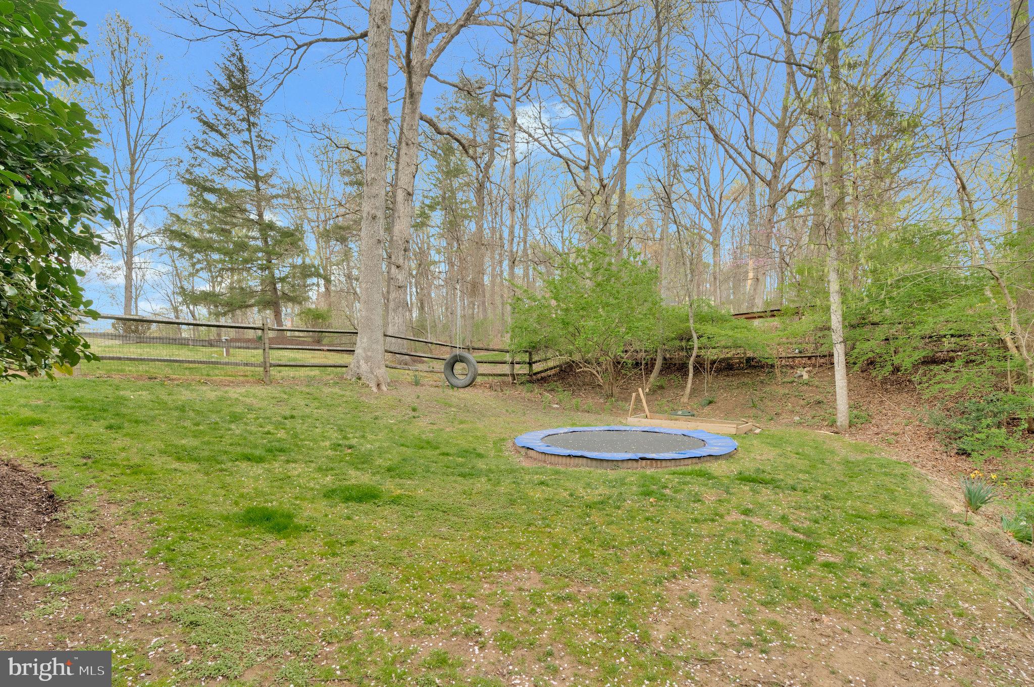 LEIGH MILL MEADOWS - Residential