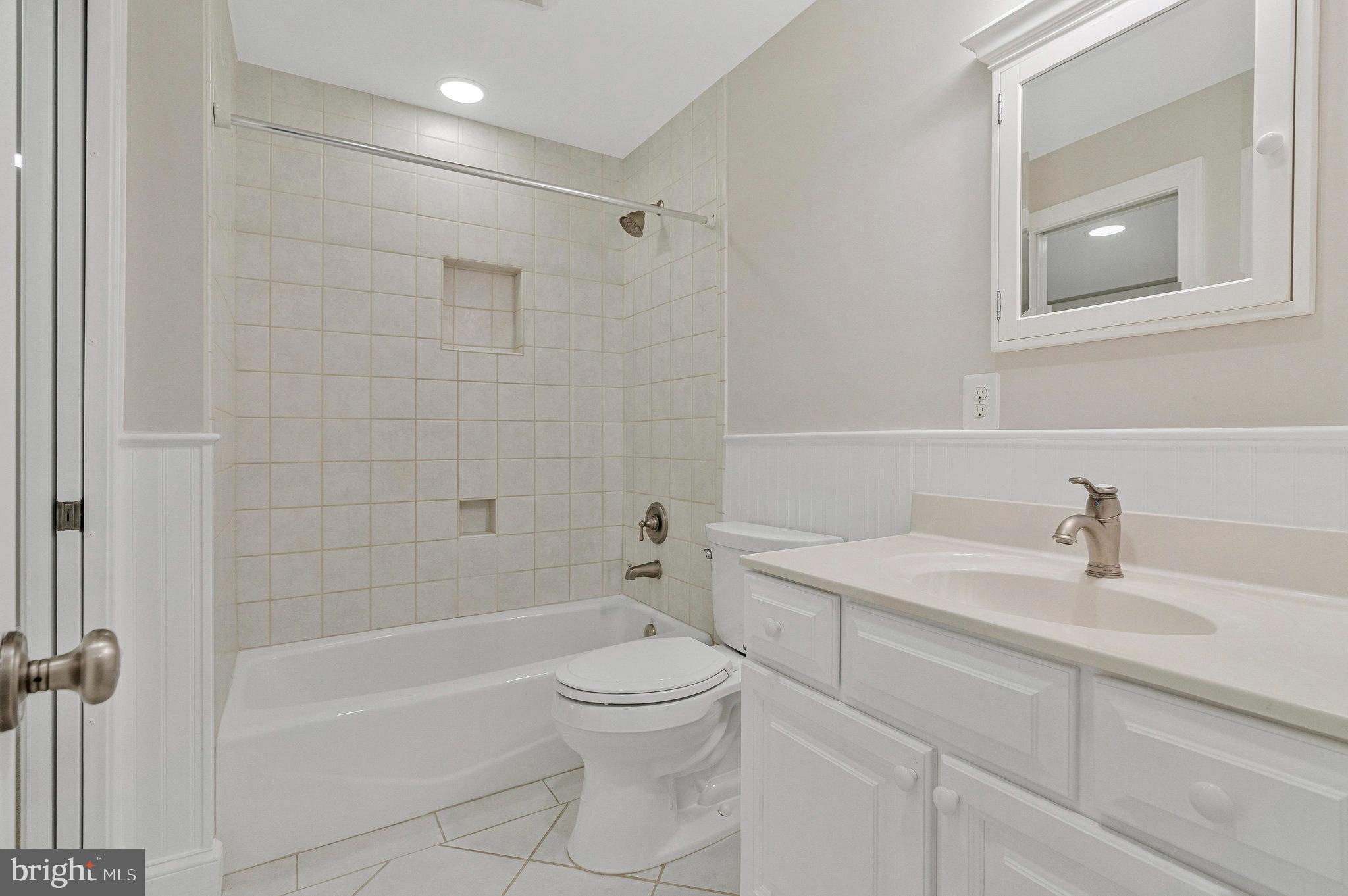 LEIGH MILL MEADOWS - Residential