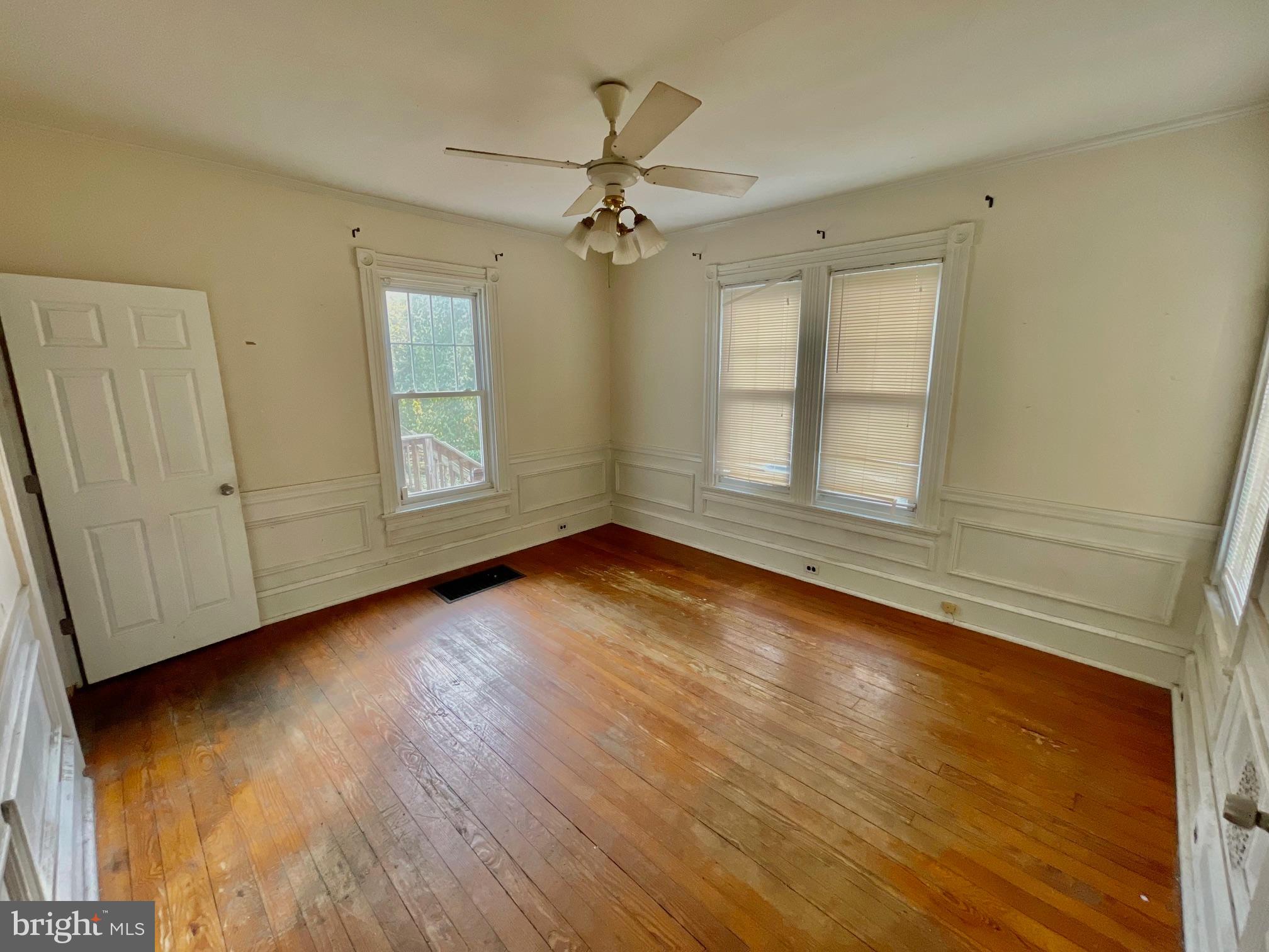 ELKINS PARK - Residential