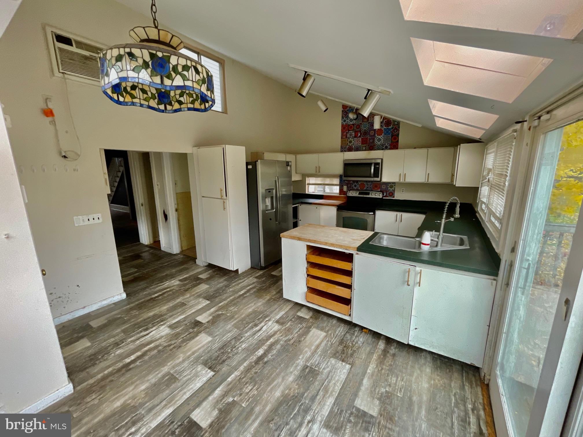 ELKINS PARK - Residential