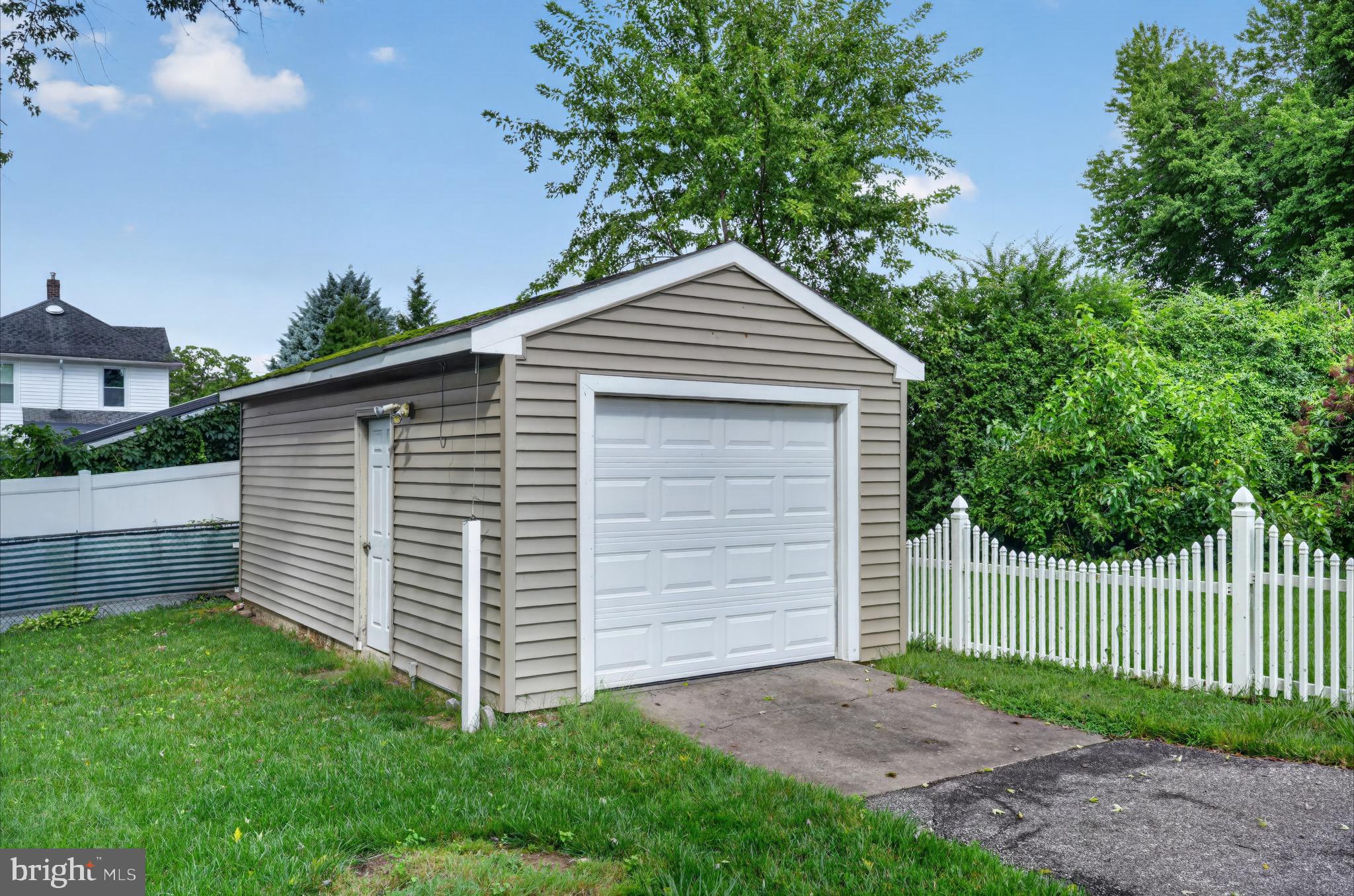 109 LOCUST AVENUE