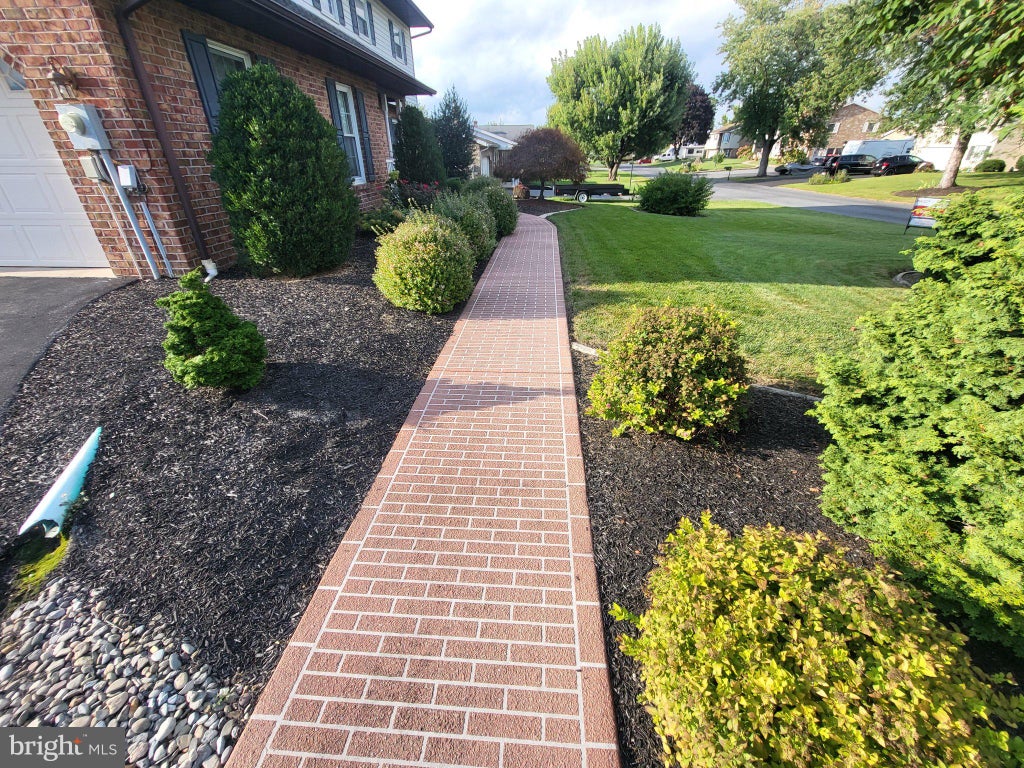 Photo of 19 Obsidian Drive, CHAMBERSBURG, PA 17202 (MLS # PAFL2037810)