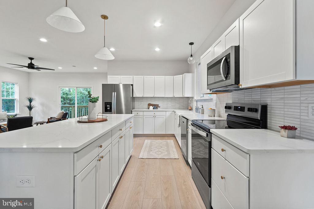 LAKE OF THE WOODS - Residential