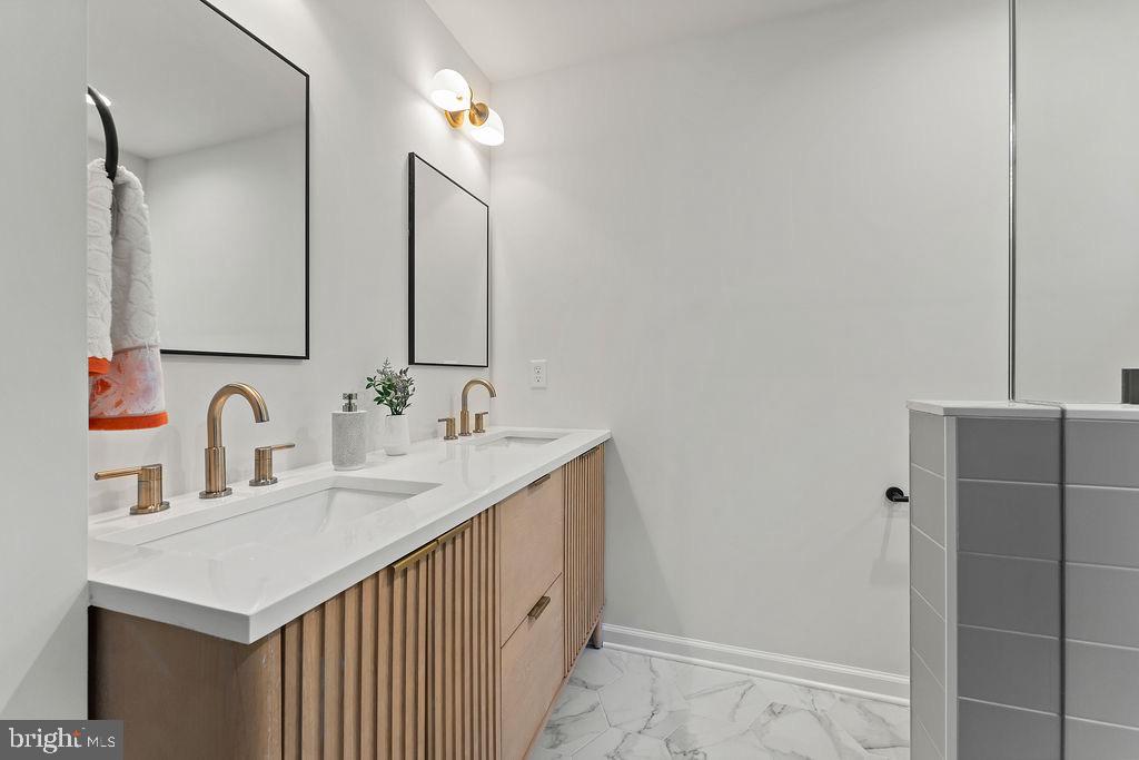 LAKE OF THE WOODS - Residential