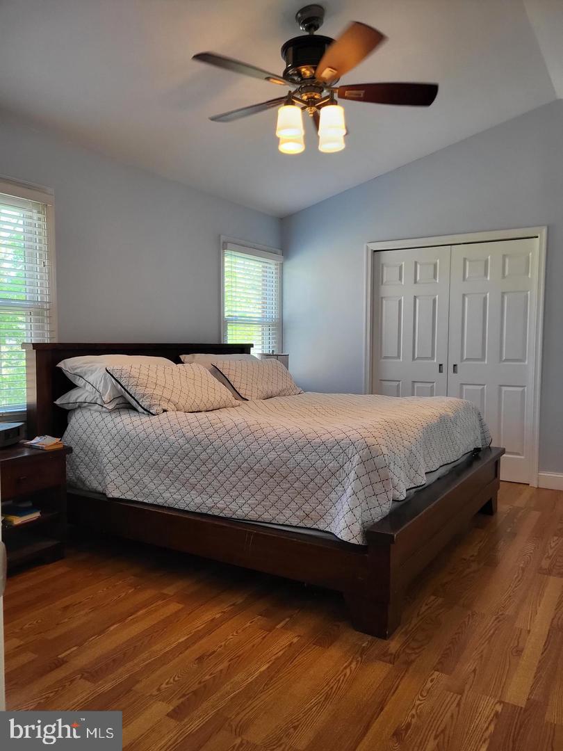 833 BALLS BLUFF ROAD NE