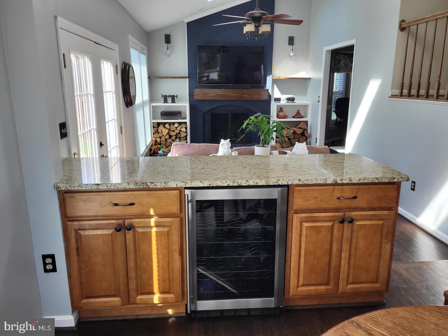 833 BALLS BLUFF ROAD NE