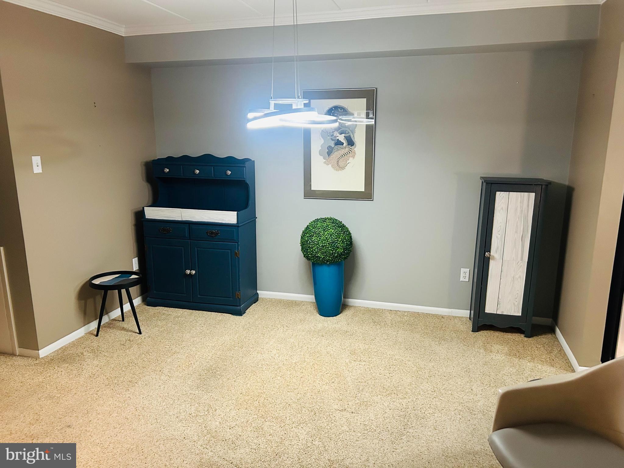 60104 DELAIRE LANDING ROAD 00 104