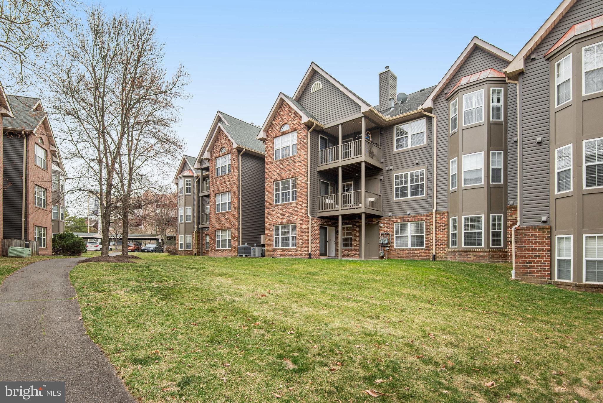 FAIRMONT CONDO - Residential Lease