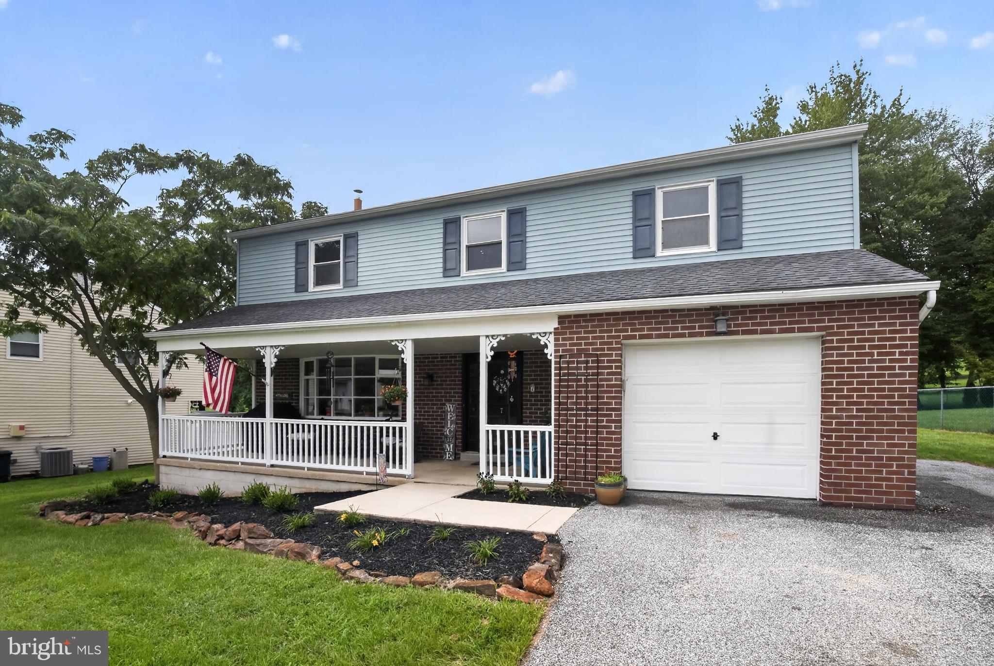7 SUNNYBANK LANE